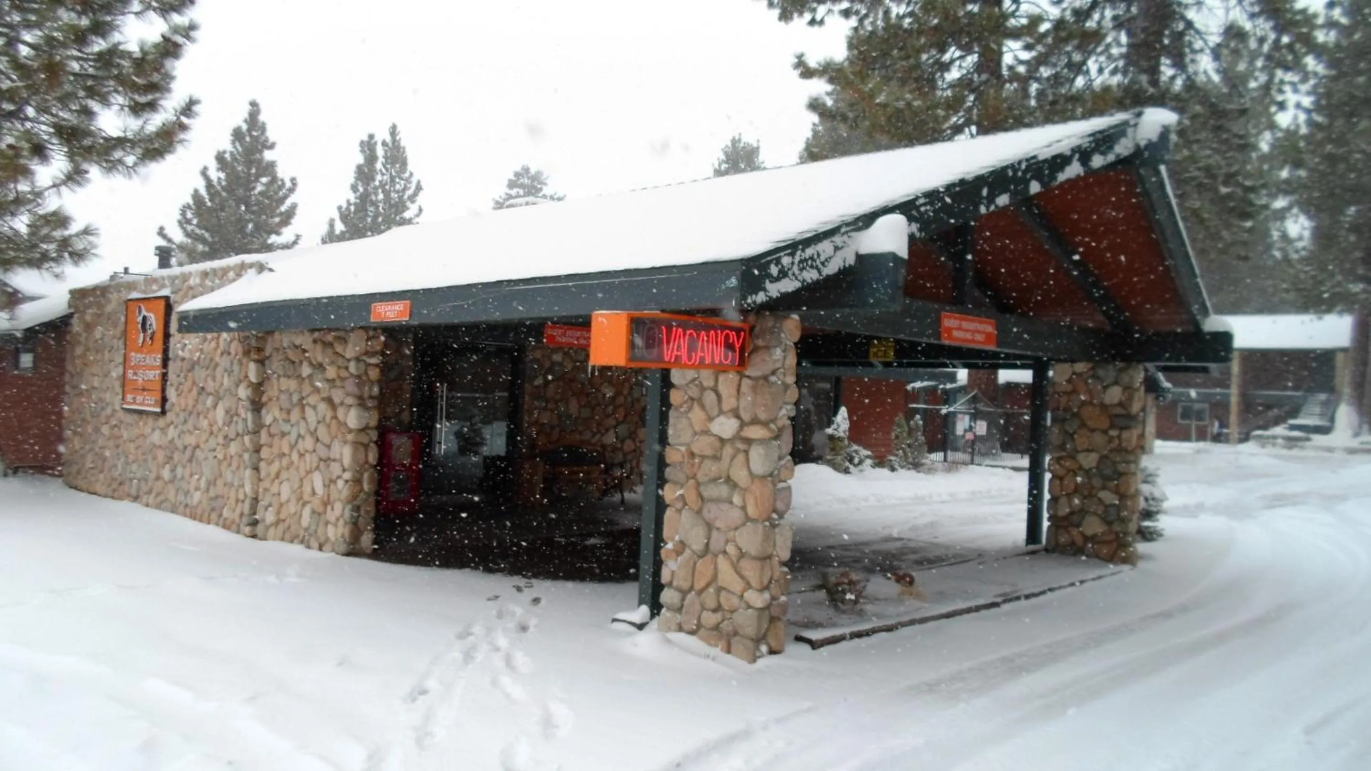 Facade/entrance in 3 Peaks Resort & Beach Club