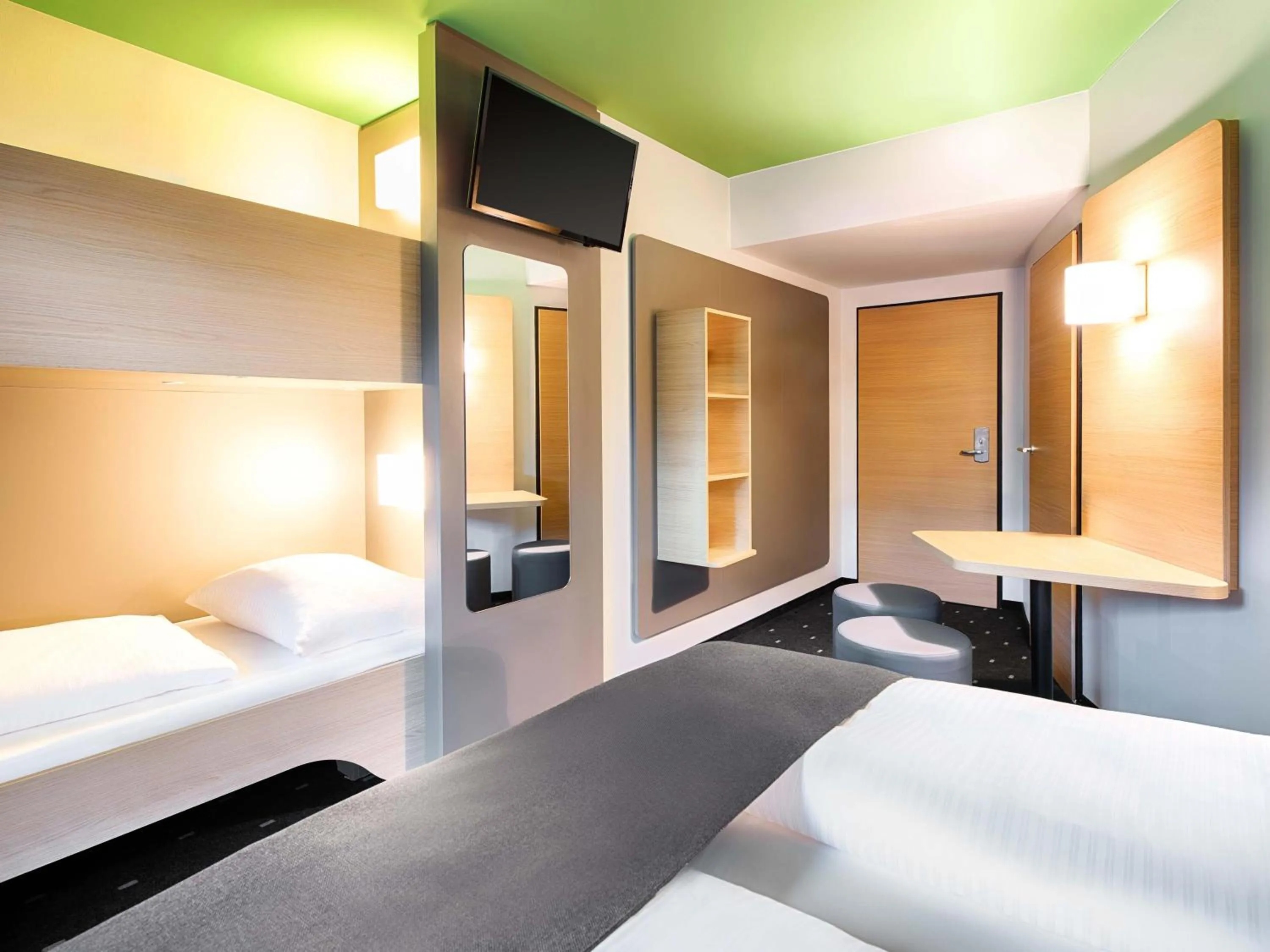 Photo of the whole room, Bed in B&B Hotel Wetzlar