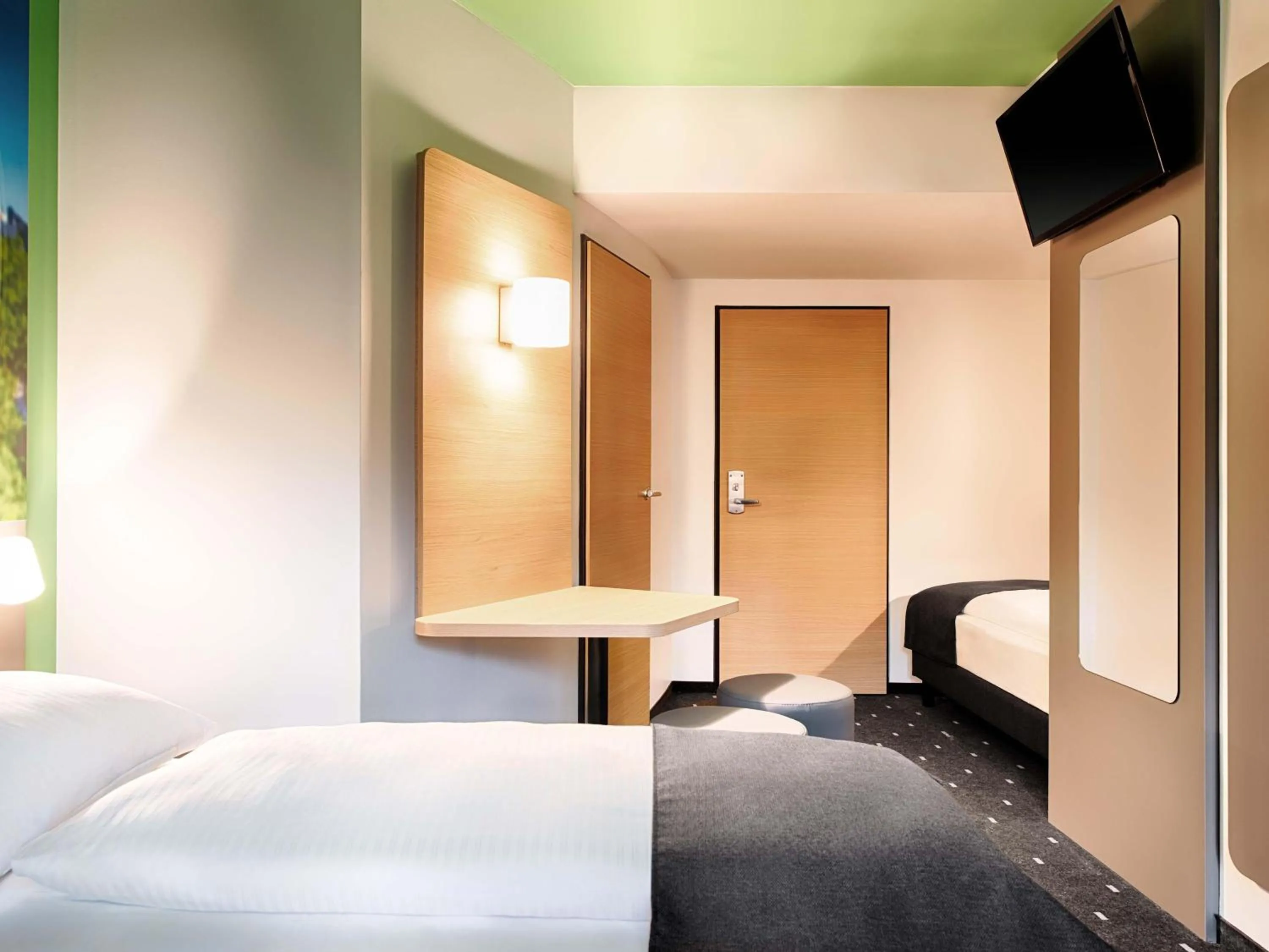 Photo of the whole room, Bed in B&B Hotel Wetzlar