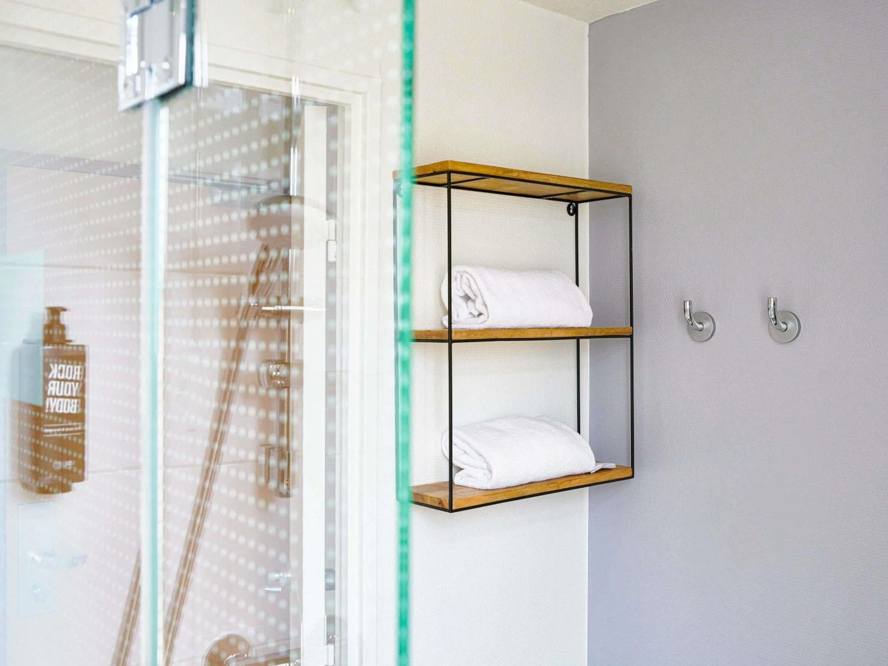 Bedroom in ibis Annecy Centre Vieille Ville