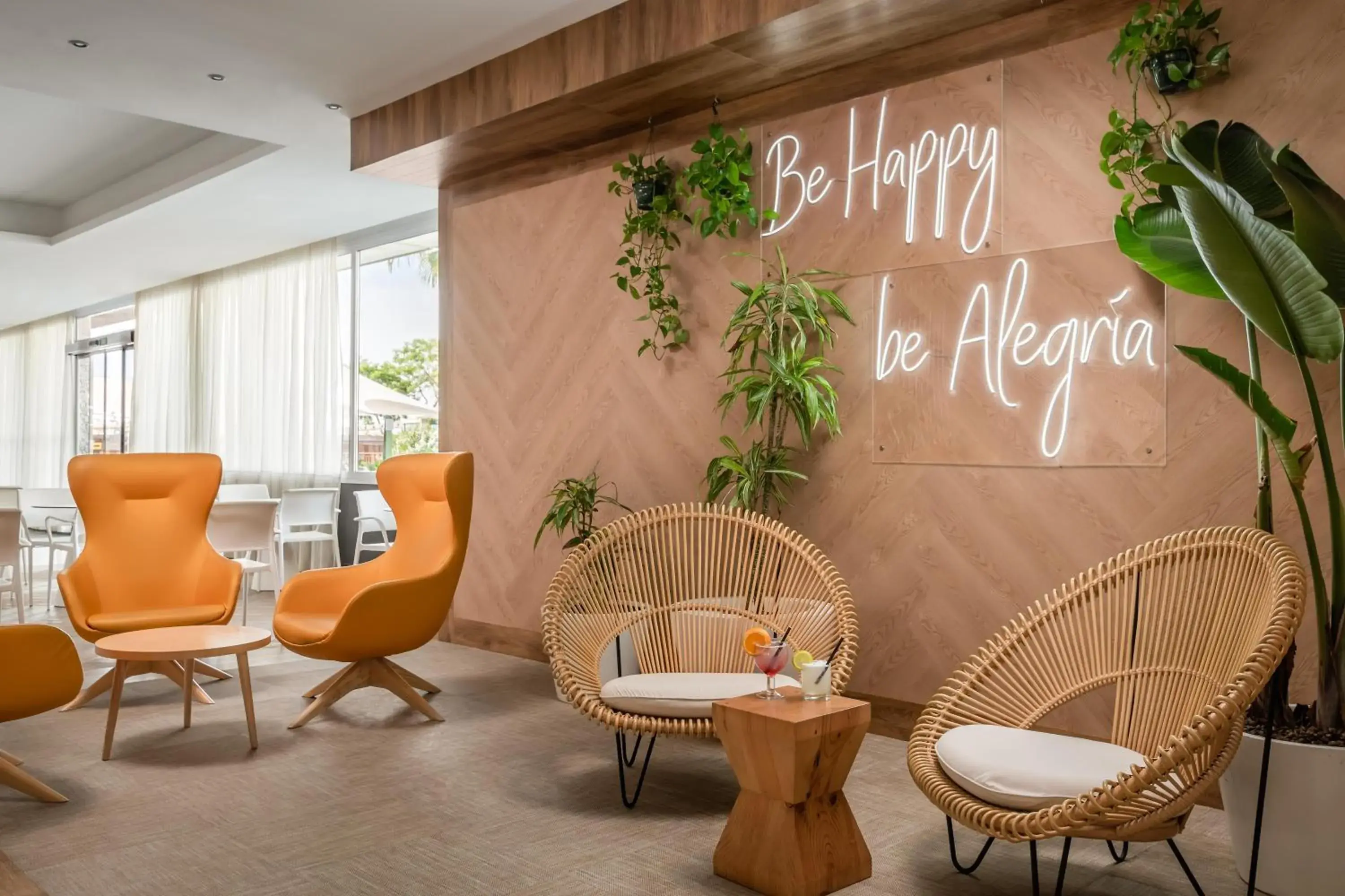 Lounge or bar in ALEGRIA Caprici Verd 4 Sup Lounge or bar in ALEGRIA Caprici Verd 4 Sup