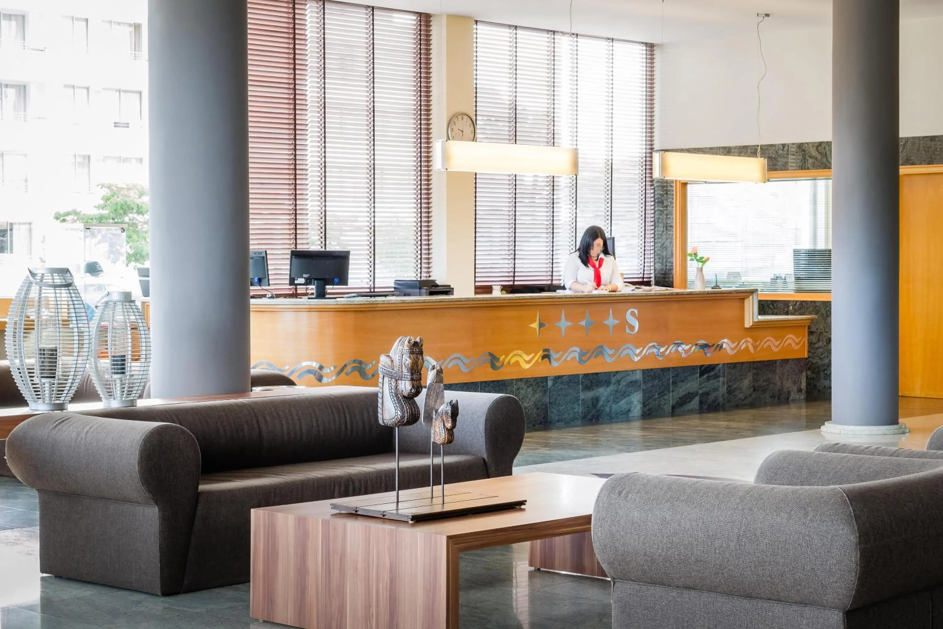 Lobby or reception in ALEGRIA Caprici Verd 4 Sup