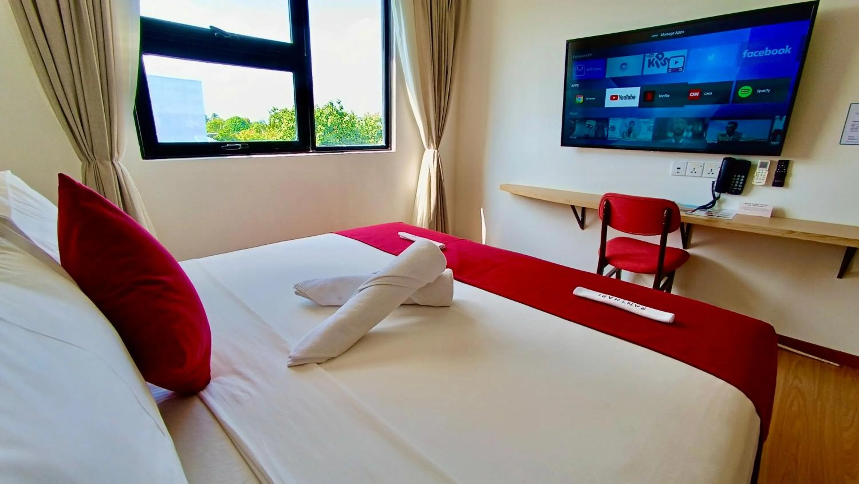Bed in Ranthari Hotel and Spa Ukulhas Maldives