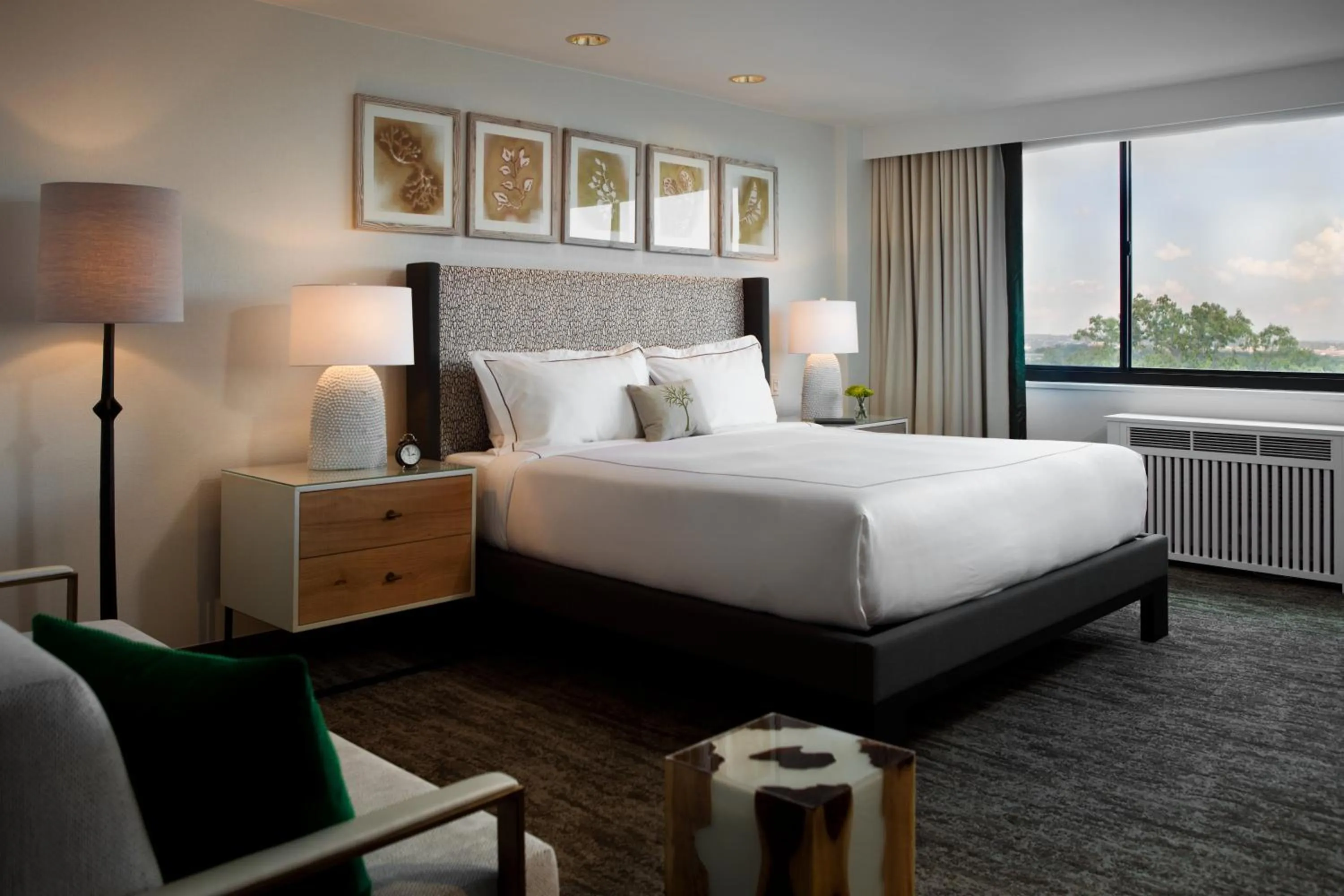 Photo of the whole room, Bed in Glover Park Hotel Georgetown