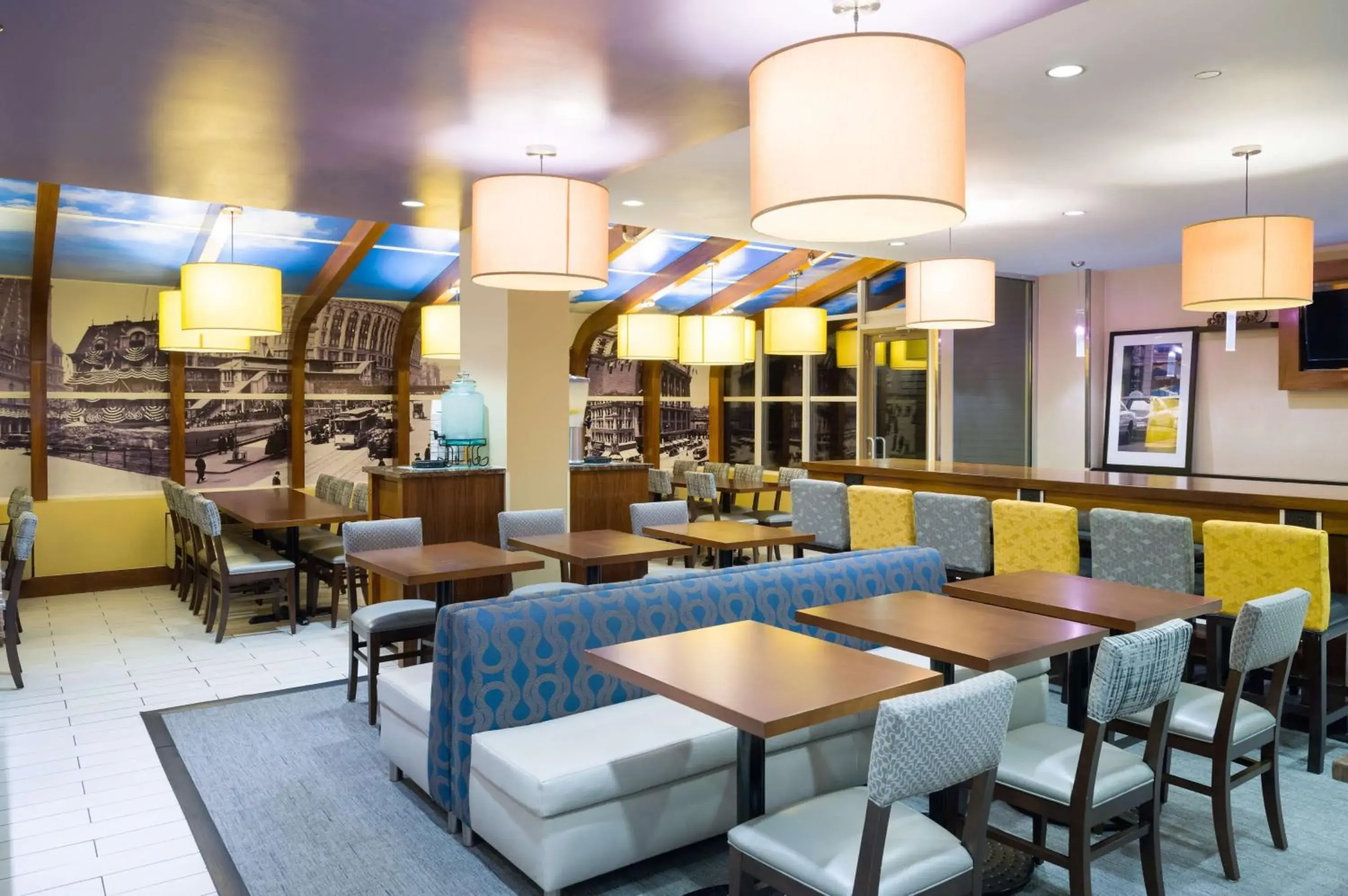 Breakfast in Hampton Inn Madison Square Garden Breakfast in Hampton Inn Madison Square Garden