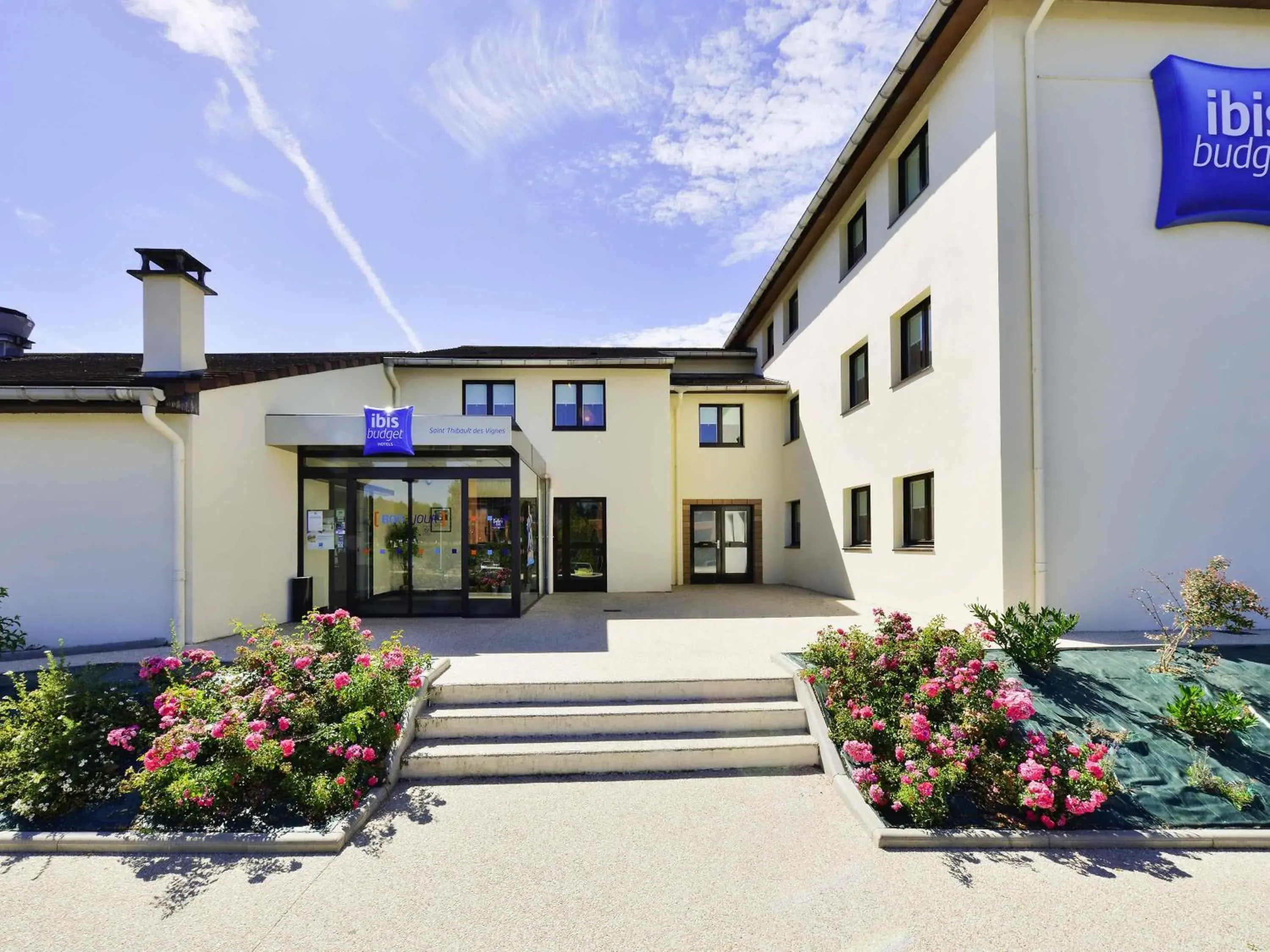 Property building in ibis budget Marne la Vallée Property building in ibis budget Marne la Vallée