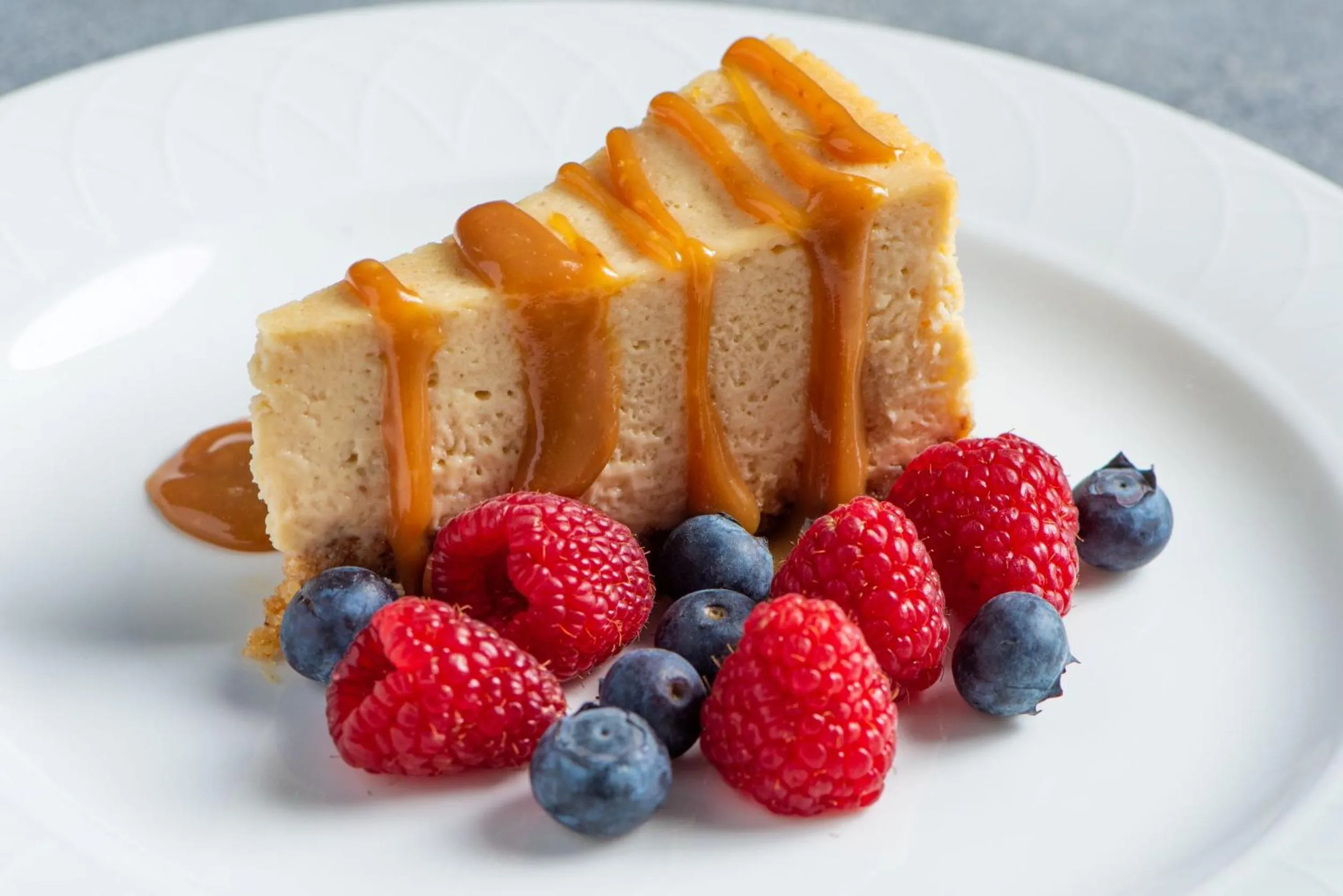 Restaurant/places to eat in Plumber Manor Hotel