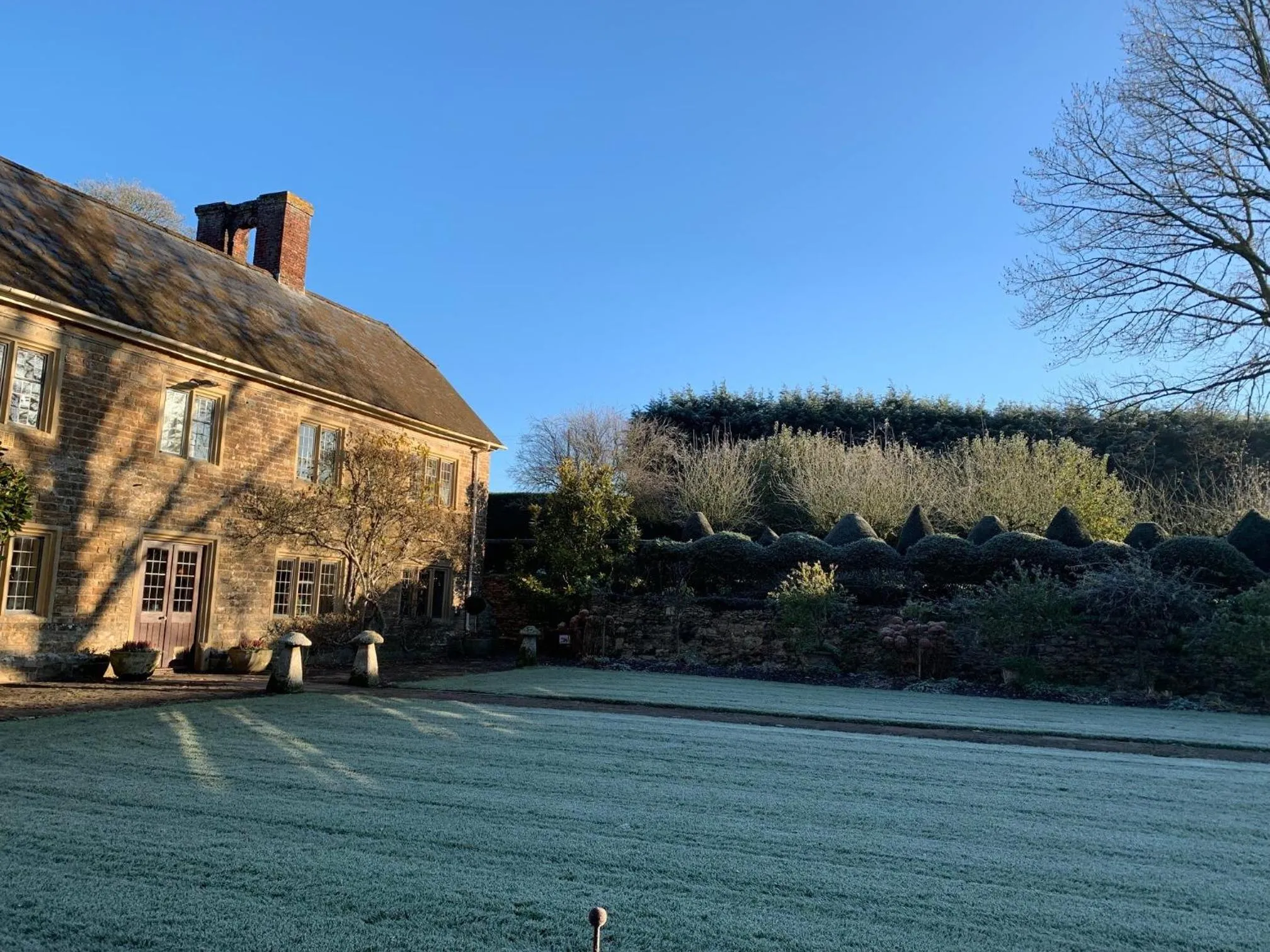 Property building in Plumber Manor Hotel