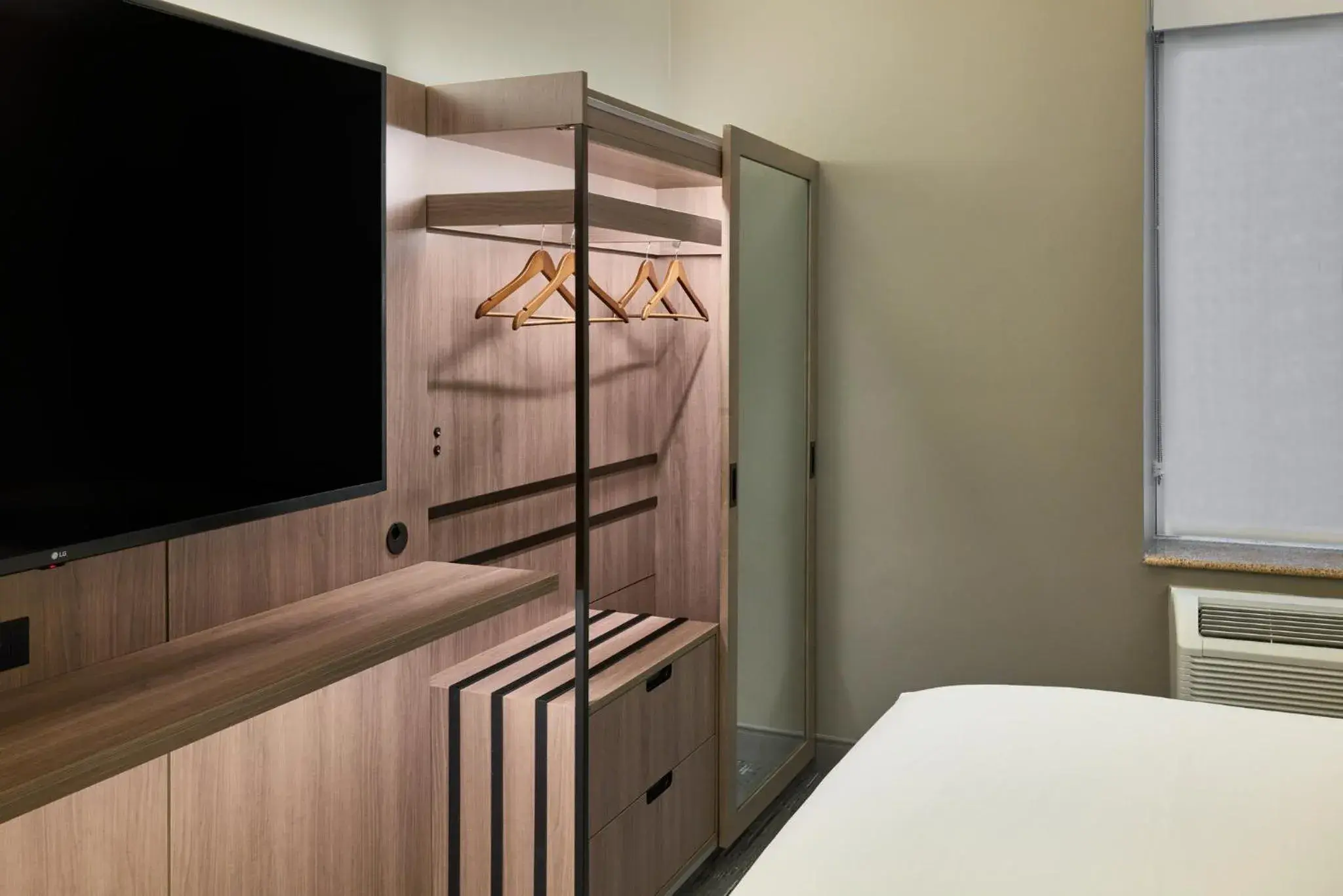 Photo of the whole room, Bed in Holiday Inn Express NYC Chelsea - NoMad Area by IHG Photo of the whole room, Bed in Holiday Inn Express NYC Chelsea - NoMad Area by IHG