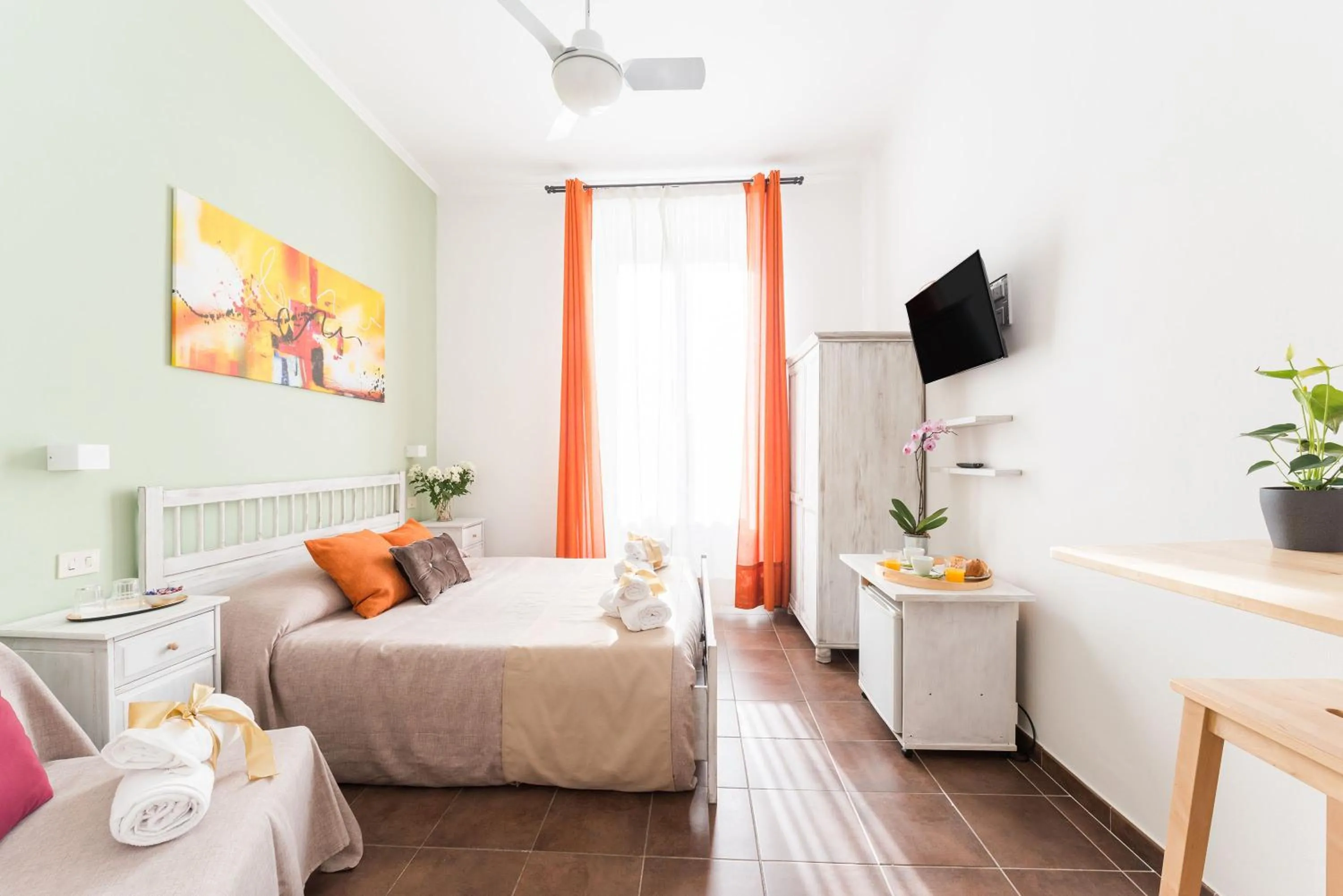 Bed in Domus Victoria Guest House