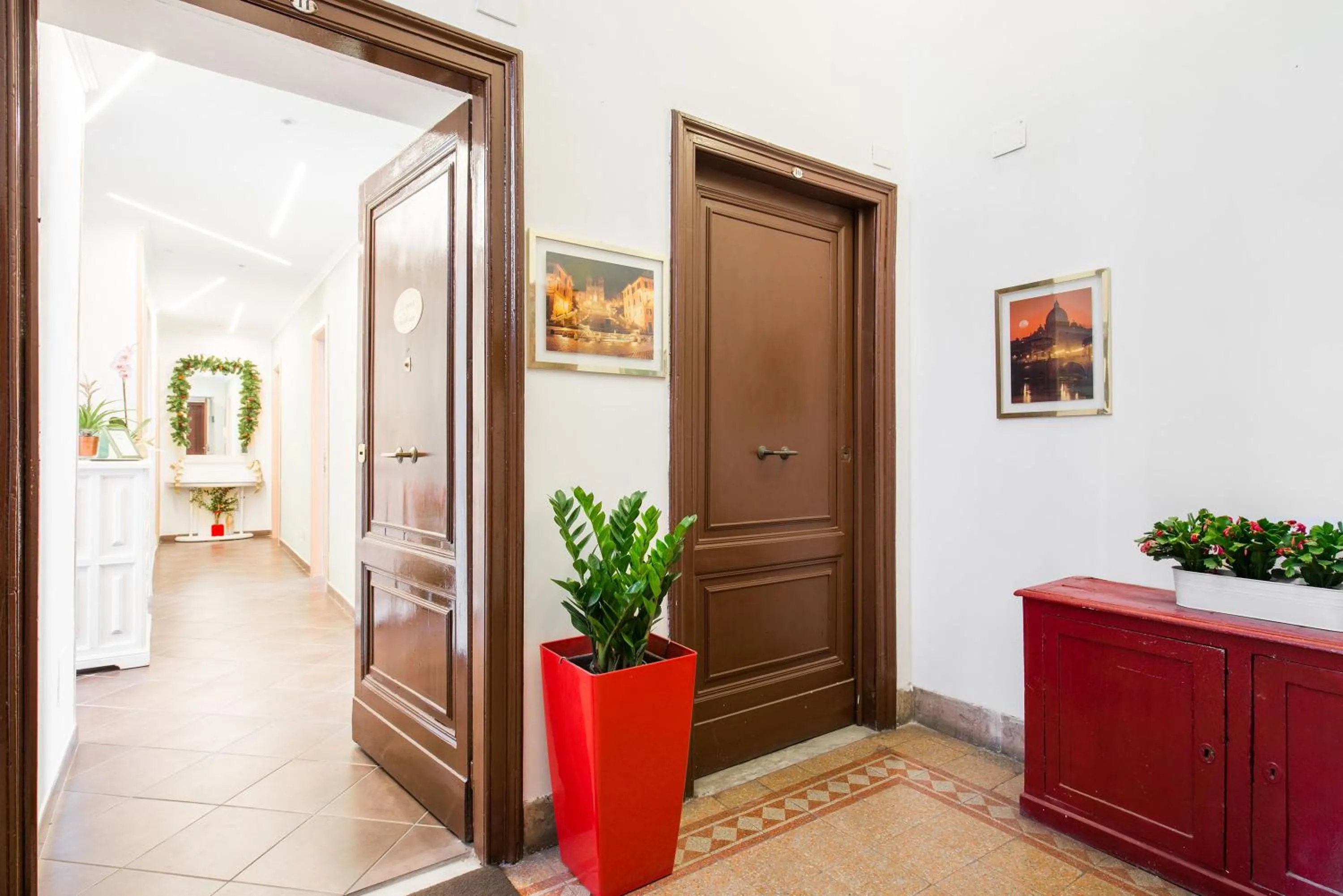 Facade/entrance in Domus Victoria Guest House