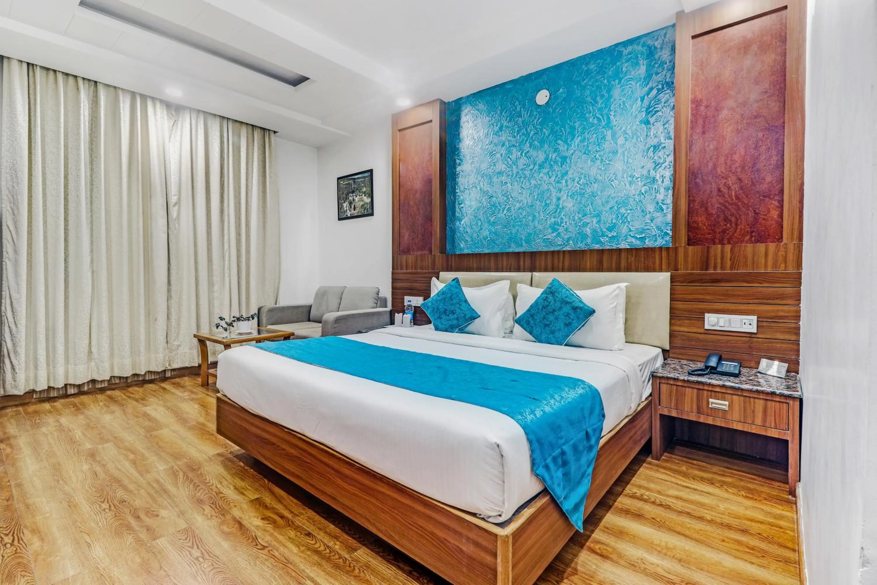 Bedroom, Bed in Hotel Kalka Royal