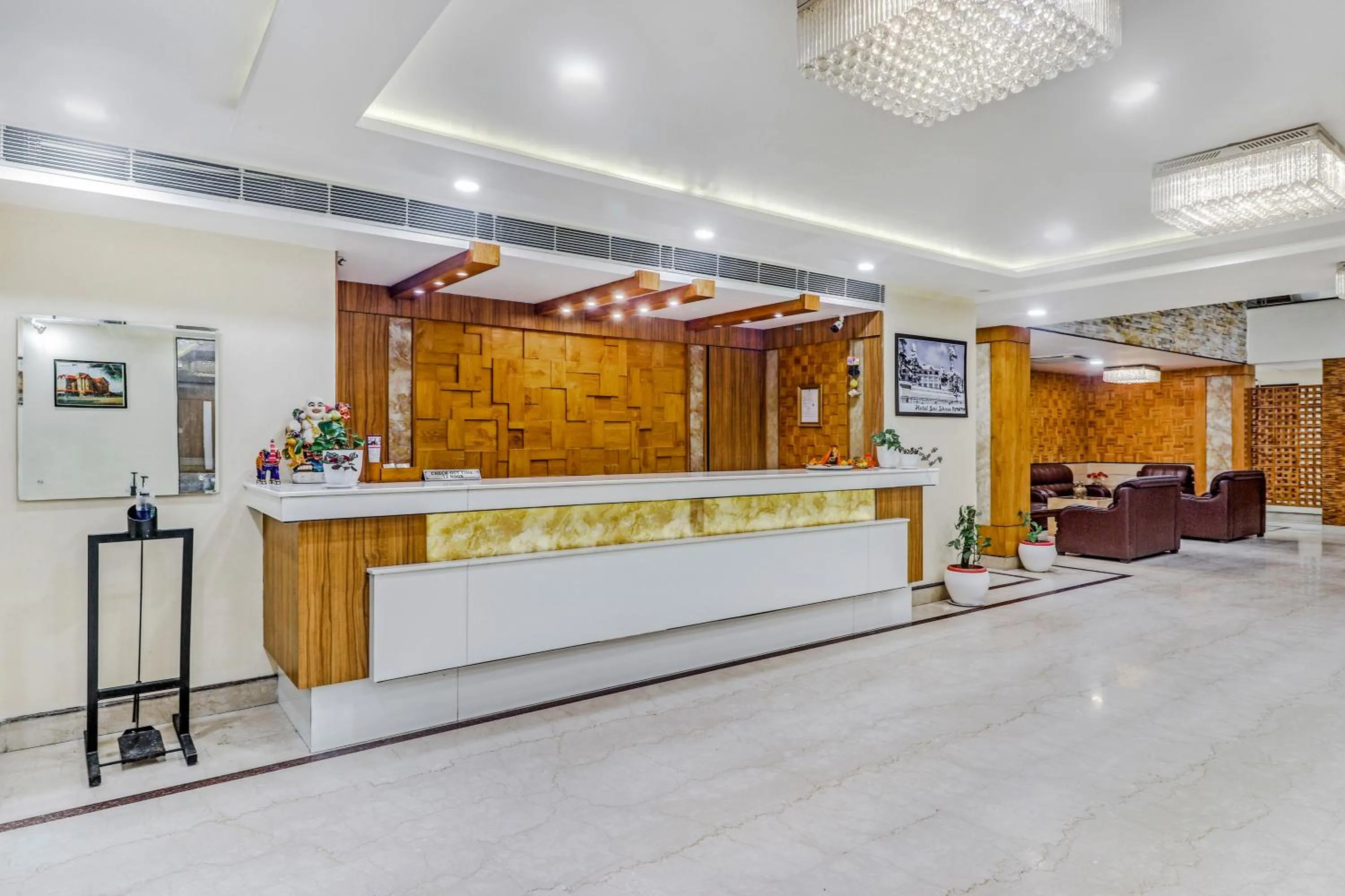 Lobby or reception in Hotel Kalka Royal