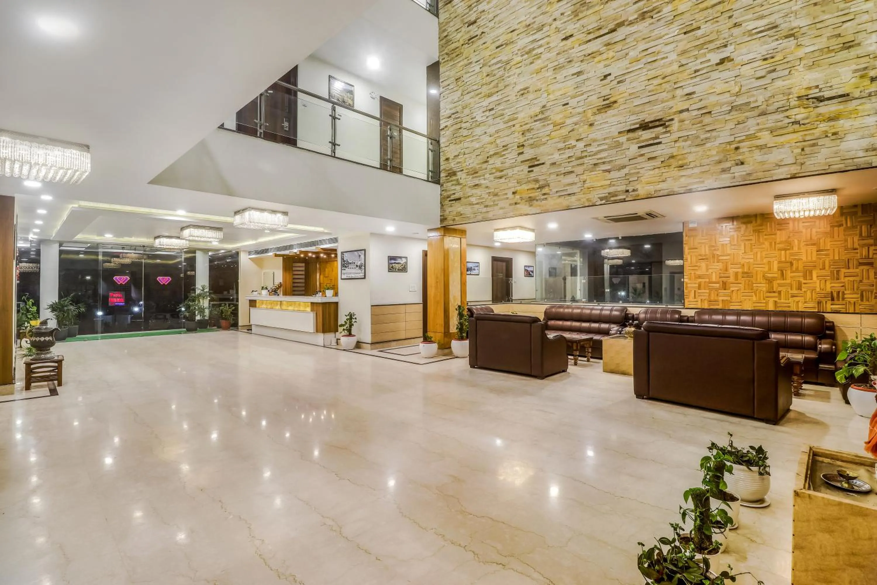 Lobby or reception in Hotel Kalka Royal