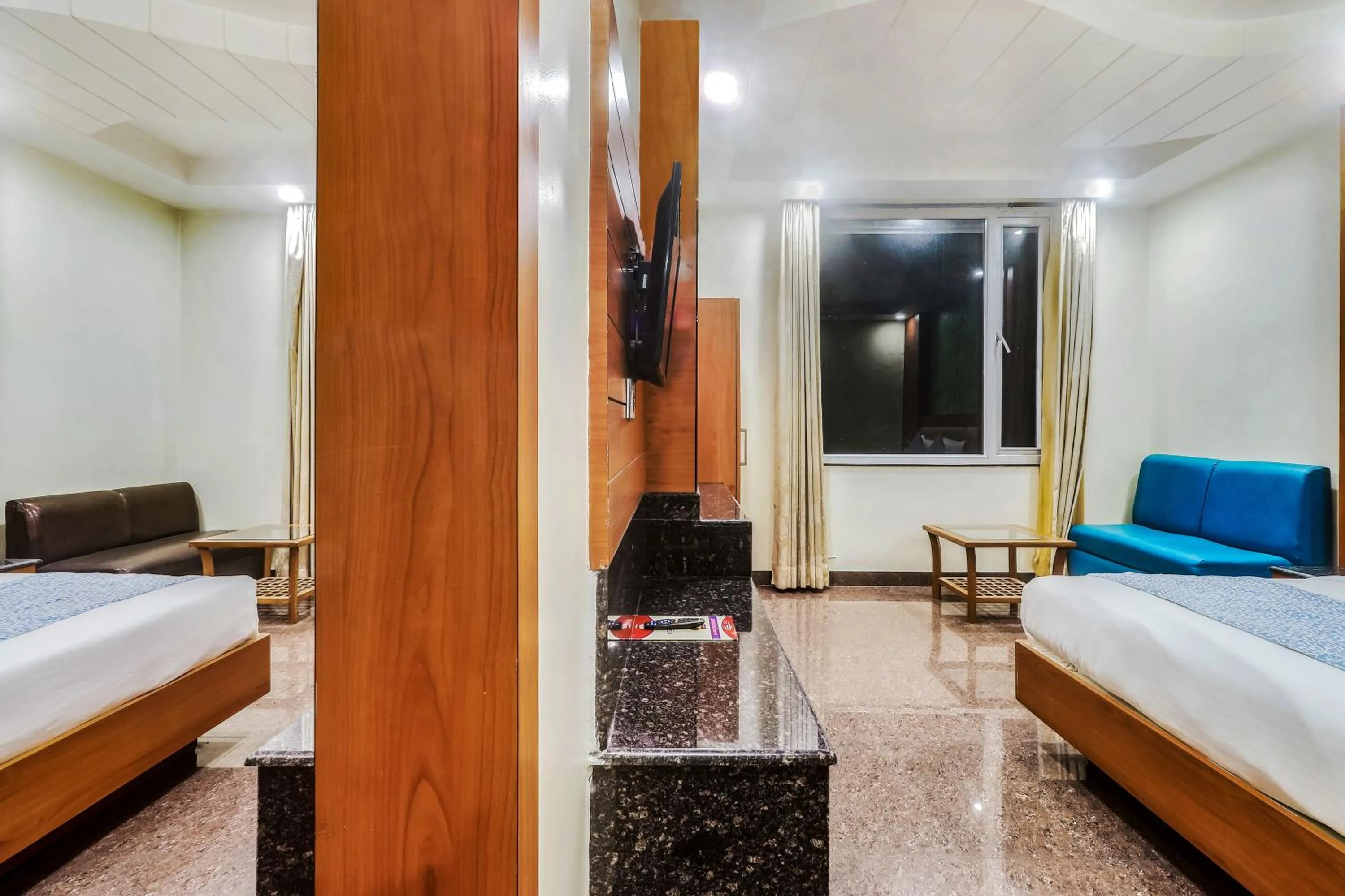 Bedroom, Bed in Hotel Kalka Royal