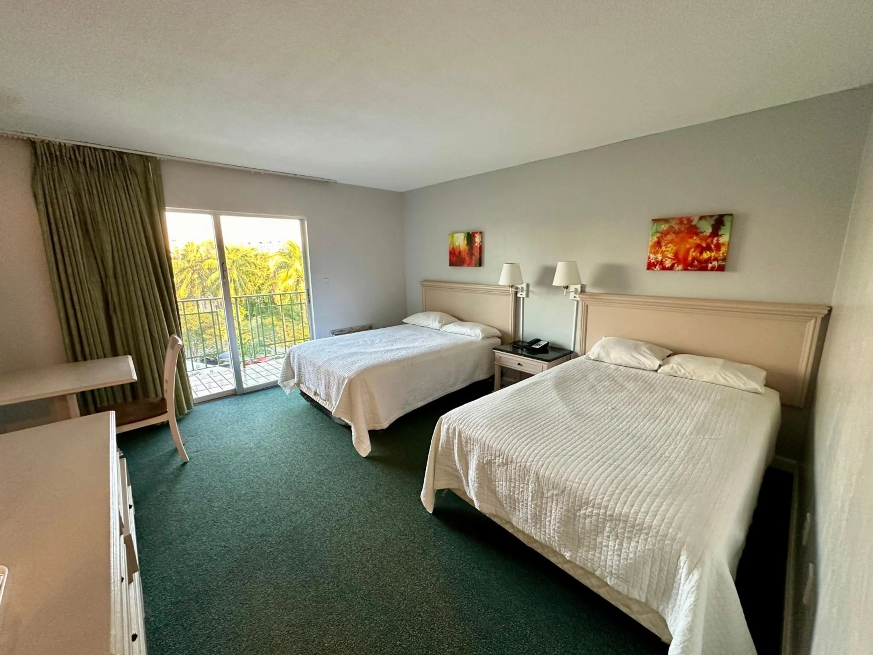 Bedroom, Bed in Hotel Chateaubleau