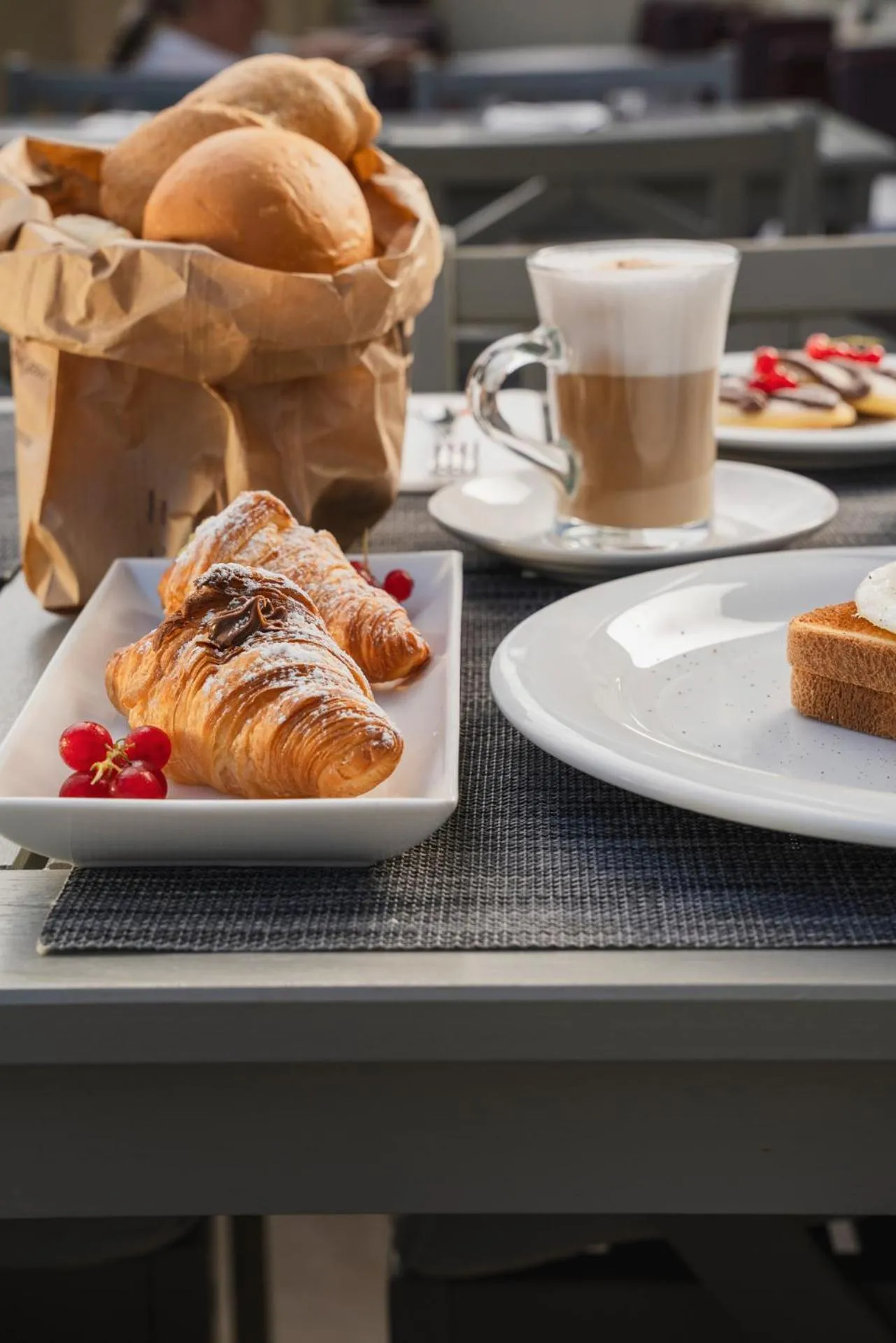 Food in Hotel Alexander