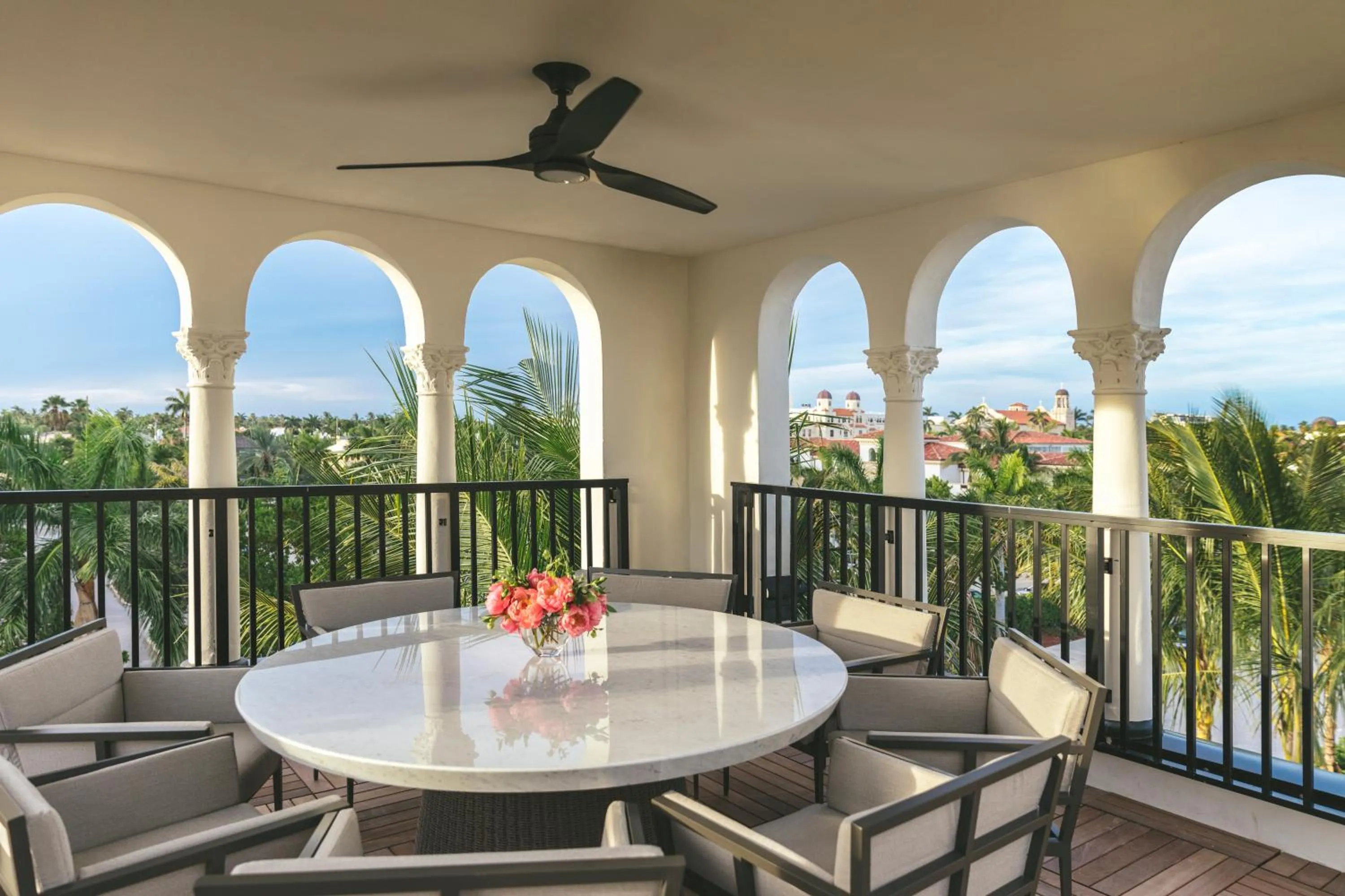 Balcony/Terrace in White Elephant Palm Beach