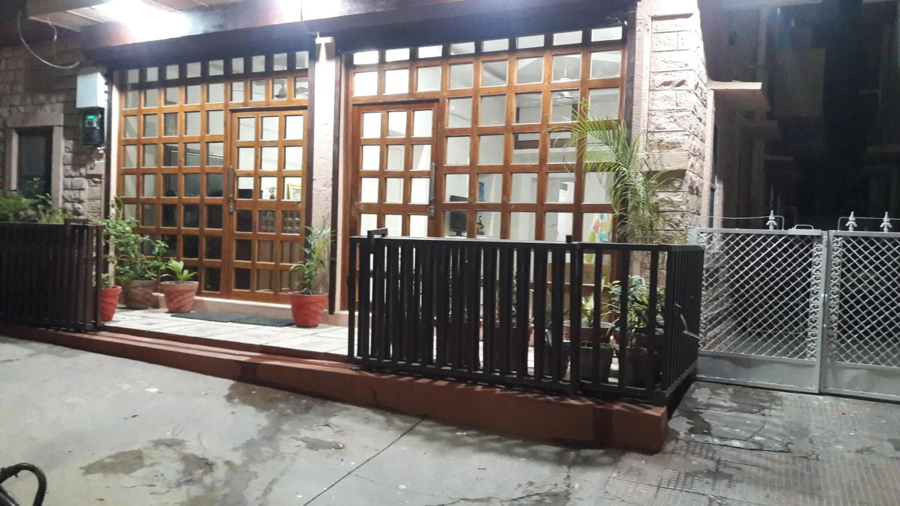 Facade/entrance in Hotel Royal Panorama