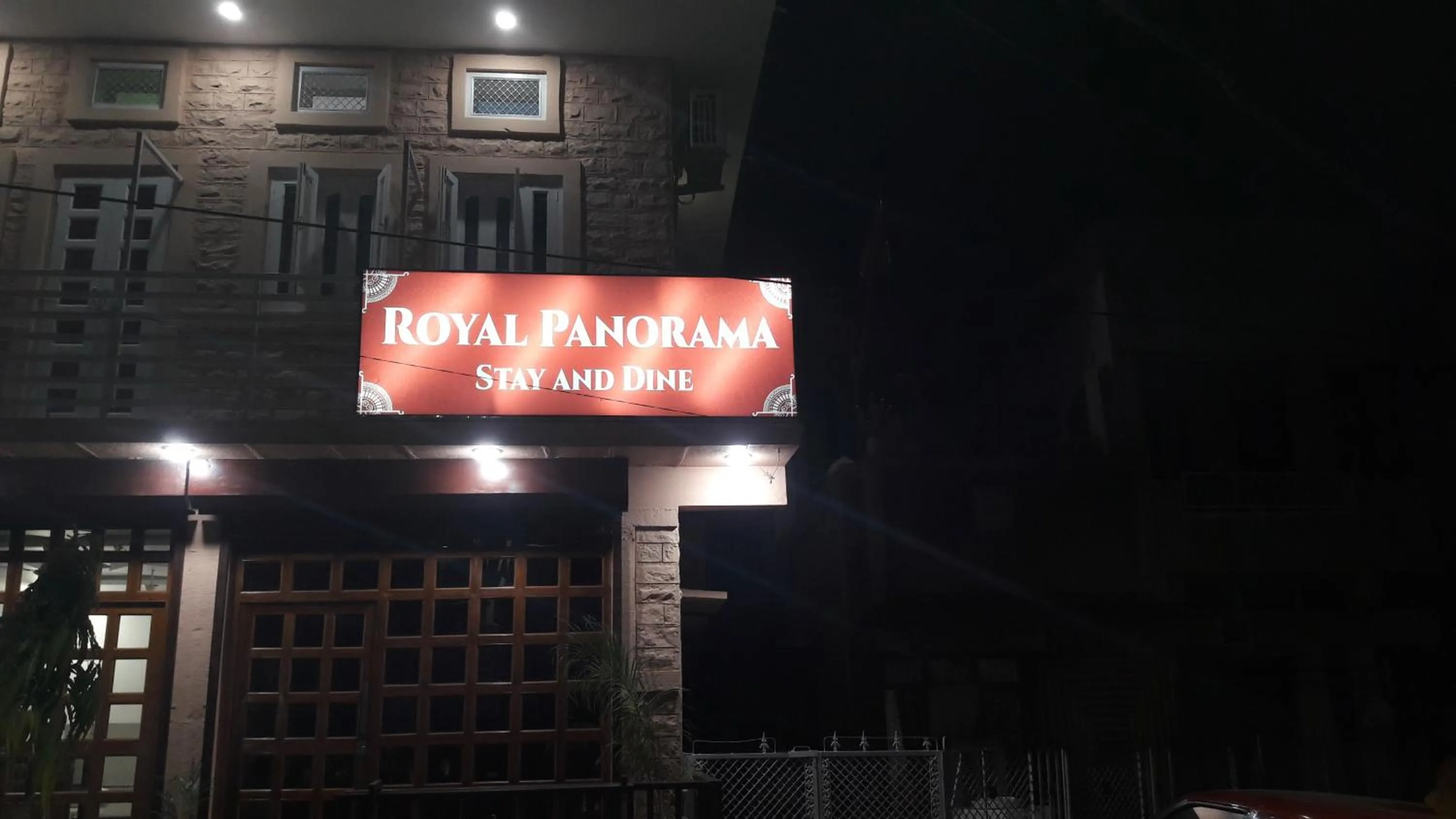 Property building in Hotel Royal Panorama