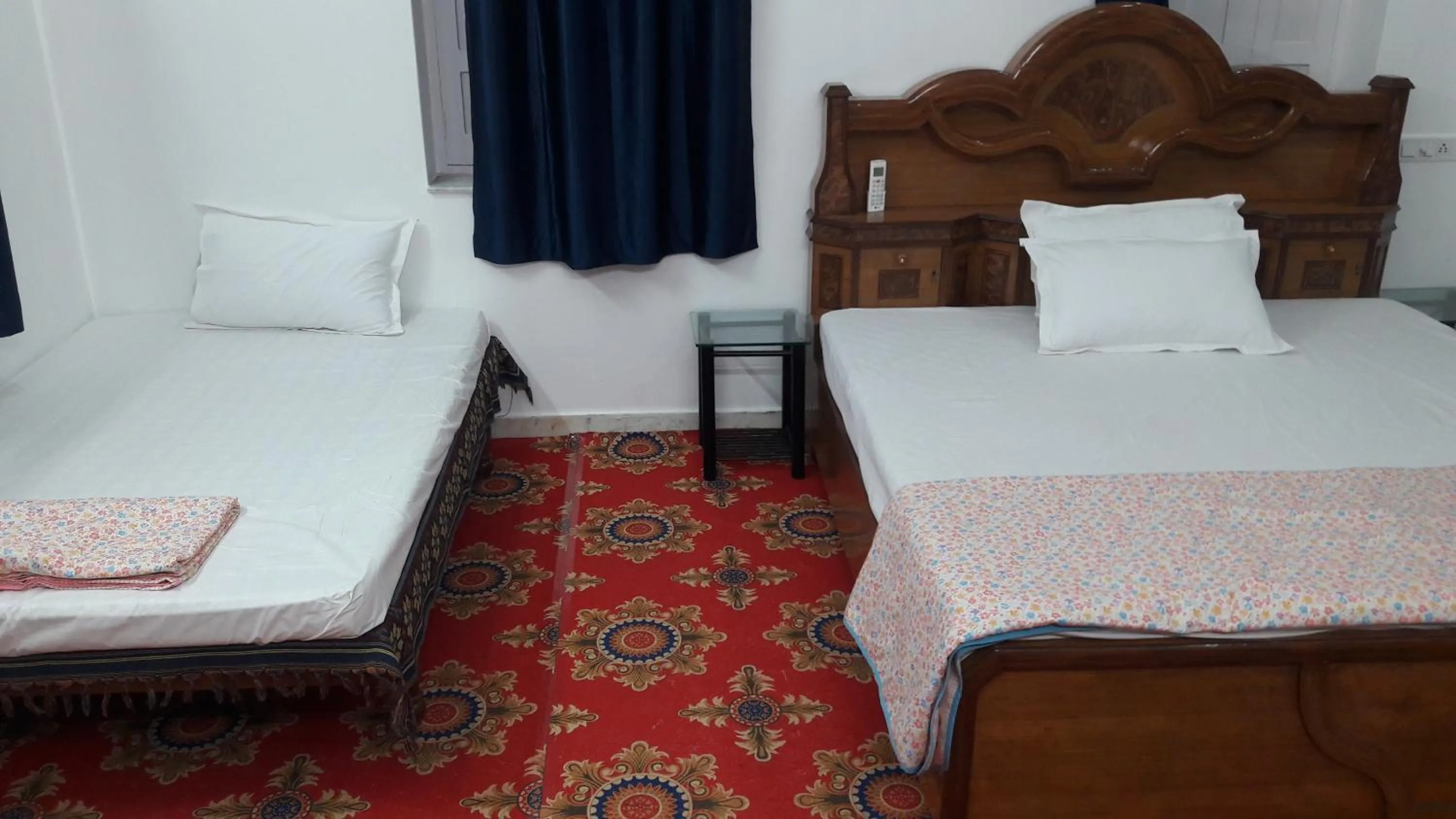Photo of the whole room, Bed in Hotel Royal Panorama