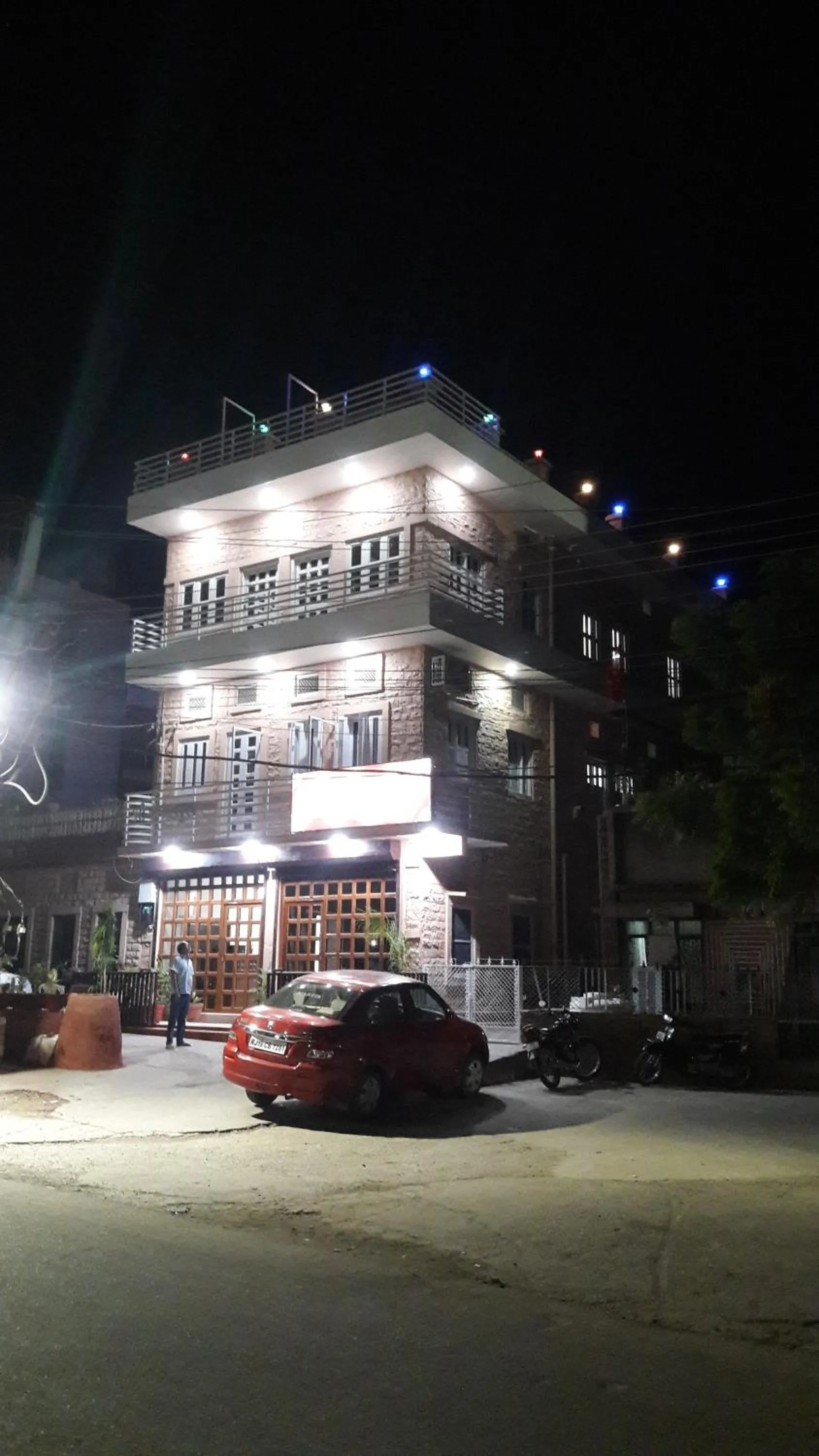 Property building in Hotel Royal Panorama