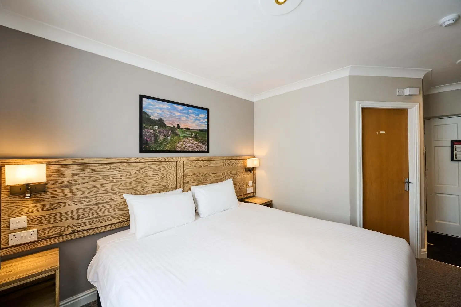 Bedroom, Bed in Red Lion, Wigan by Marston's Inns