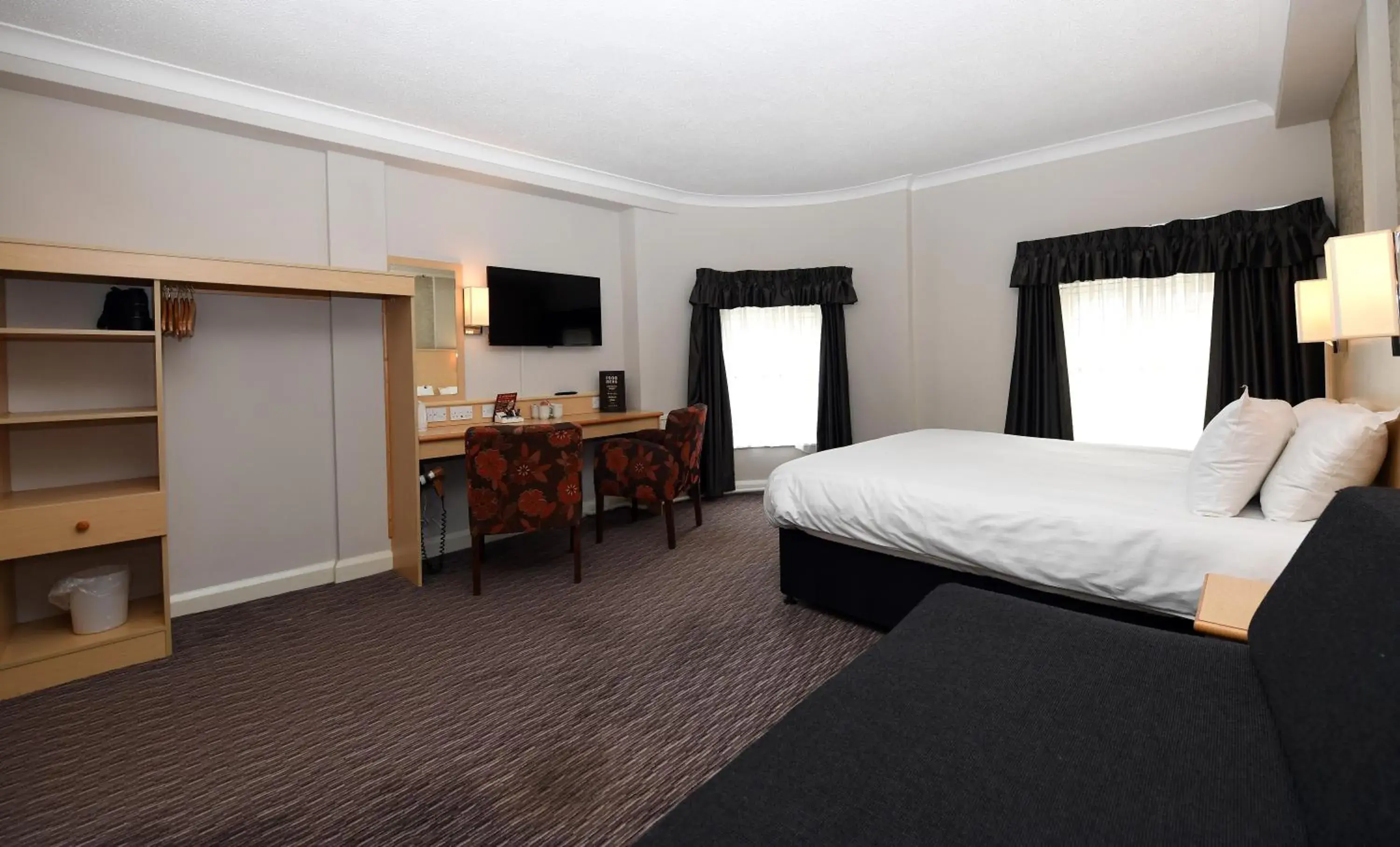 Bedroom, Bed in Wynnstay Arms, Wrexham by Marston's Inns Bedroom, Bed in Wynnstay Arms, Wrexham by Marston's Inns