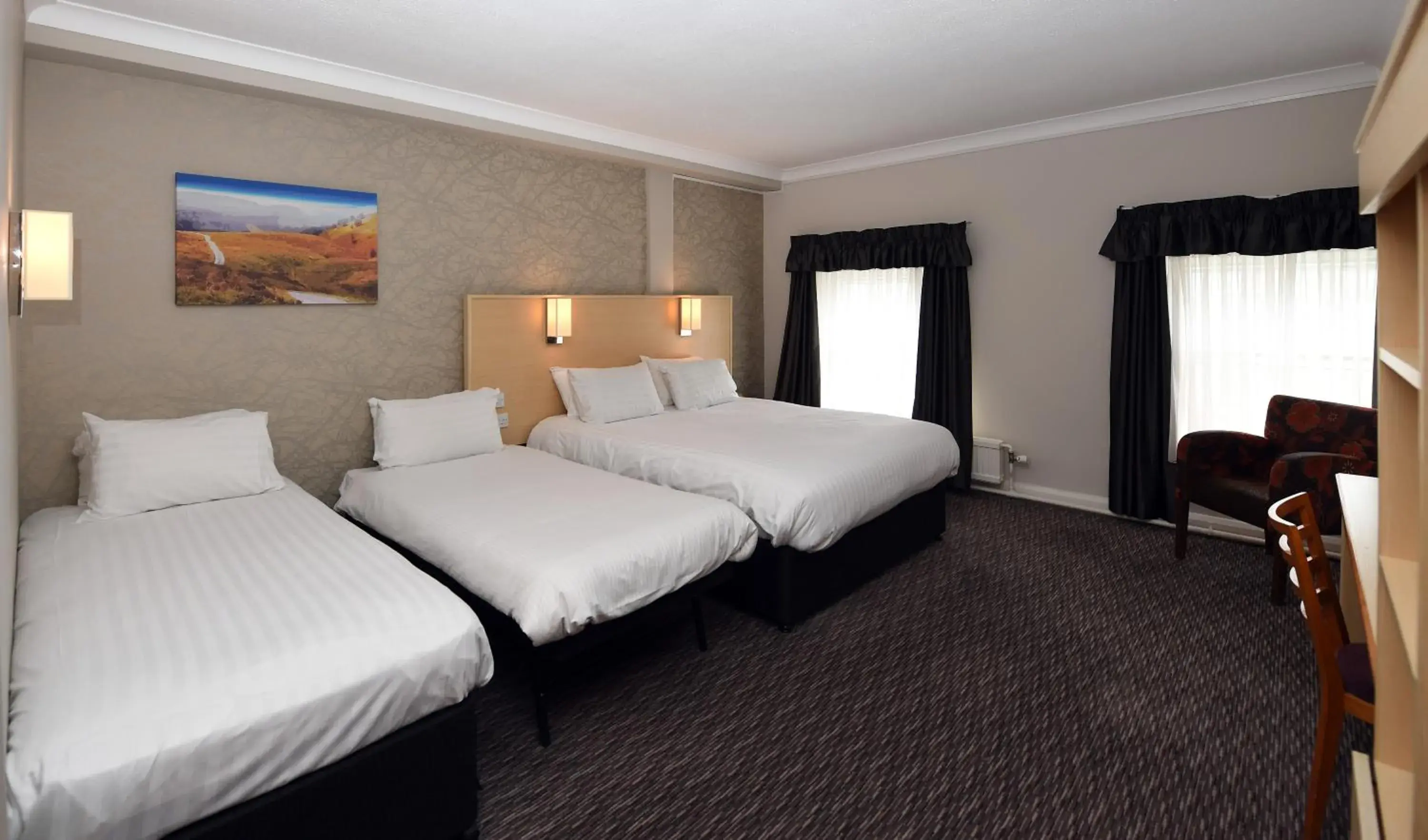 TV and multimedia, Bed in Wynnstay Arms, Wrexham by Marston's Inns TV and multimedia, Bed in Wynnstay Arms, Wrexham by Marston's Inns