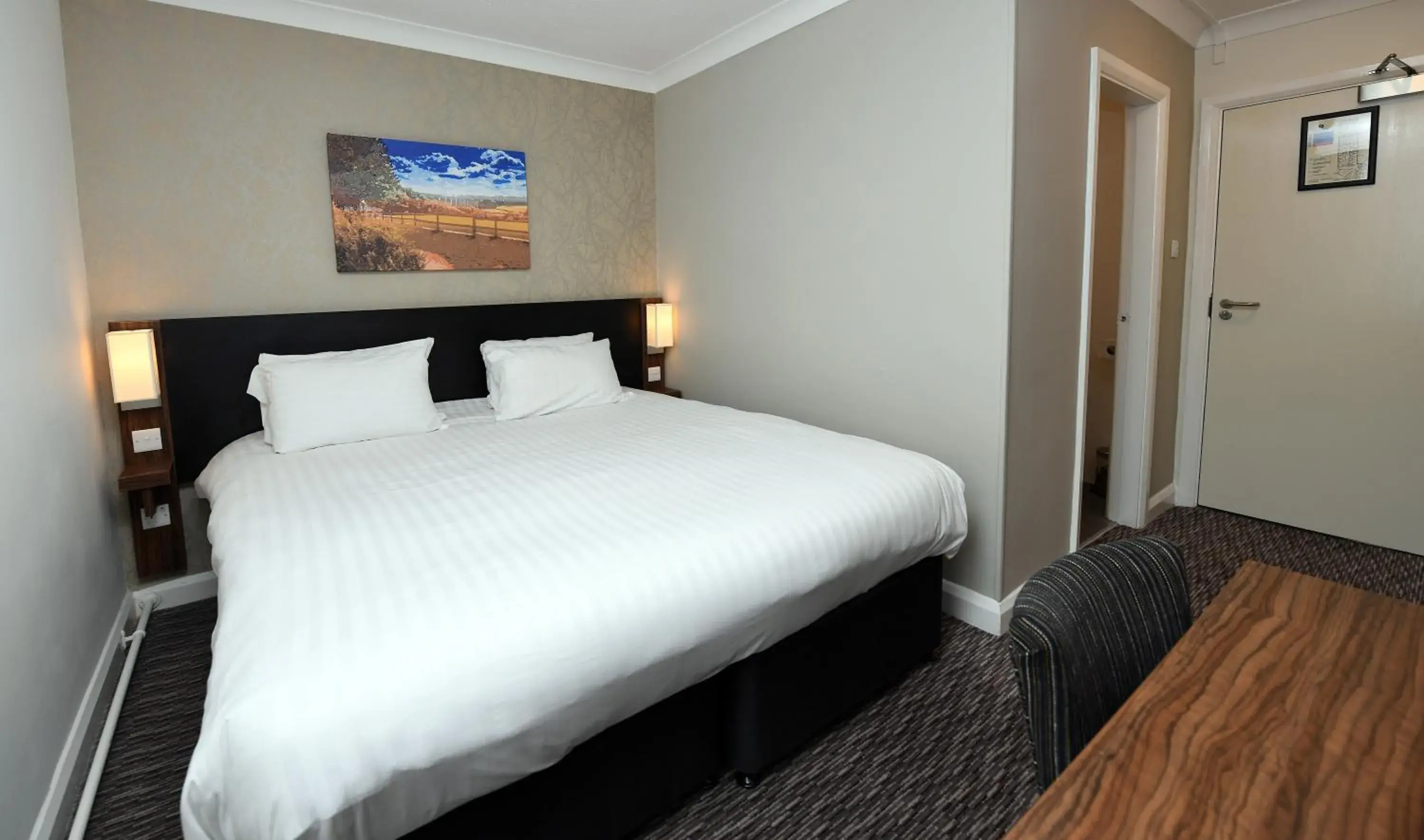 Bedroom, Bed in Wynnstay Arms, Wrexham by Marston's Inns Bedroom, Bed in Wynnstay Arms, Wrexham by Marston's Inns