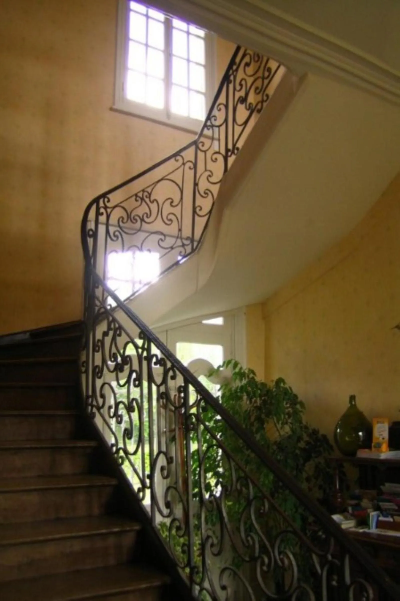 Decorative detail in Château de Behen