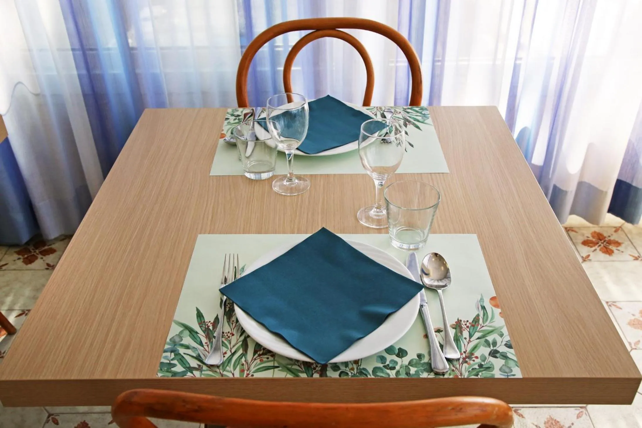 Restaurant/places to eat in Hotel Norma