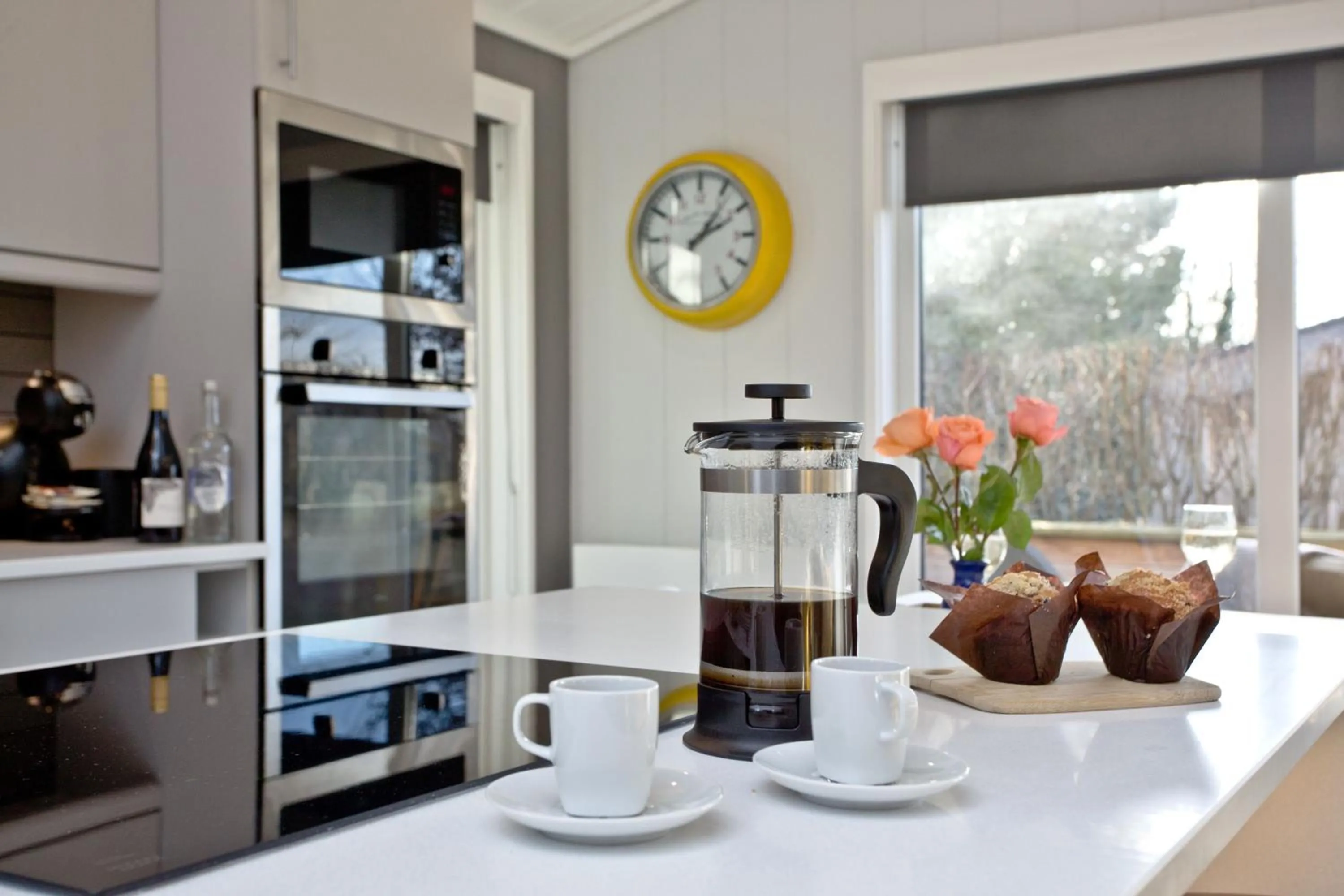 Coffee/tea facilities in Nyland Lodge - Hot Tub - Fireplace - Free Parking & WiFi