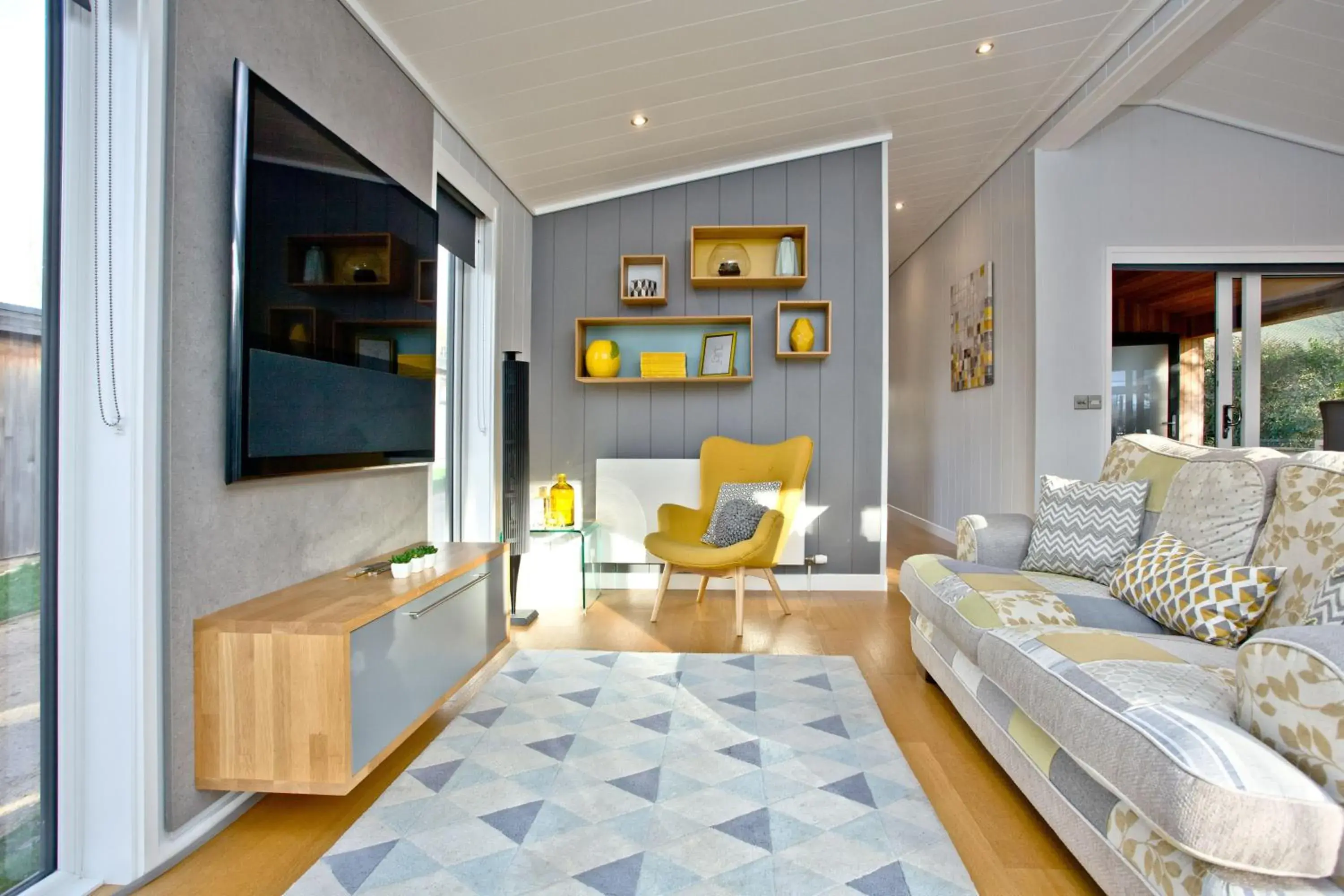 Nyland Lodge - Hot Tub - Fireplace - Free Parking & WiFi Nyland Lodge - Hot Tub - Fireplace - Free Parking & WiFi