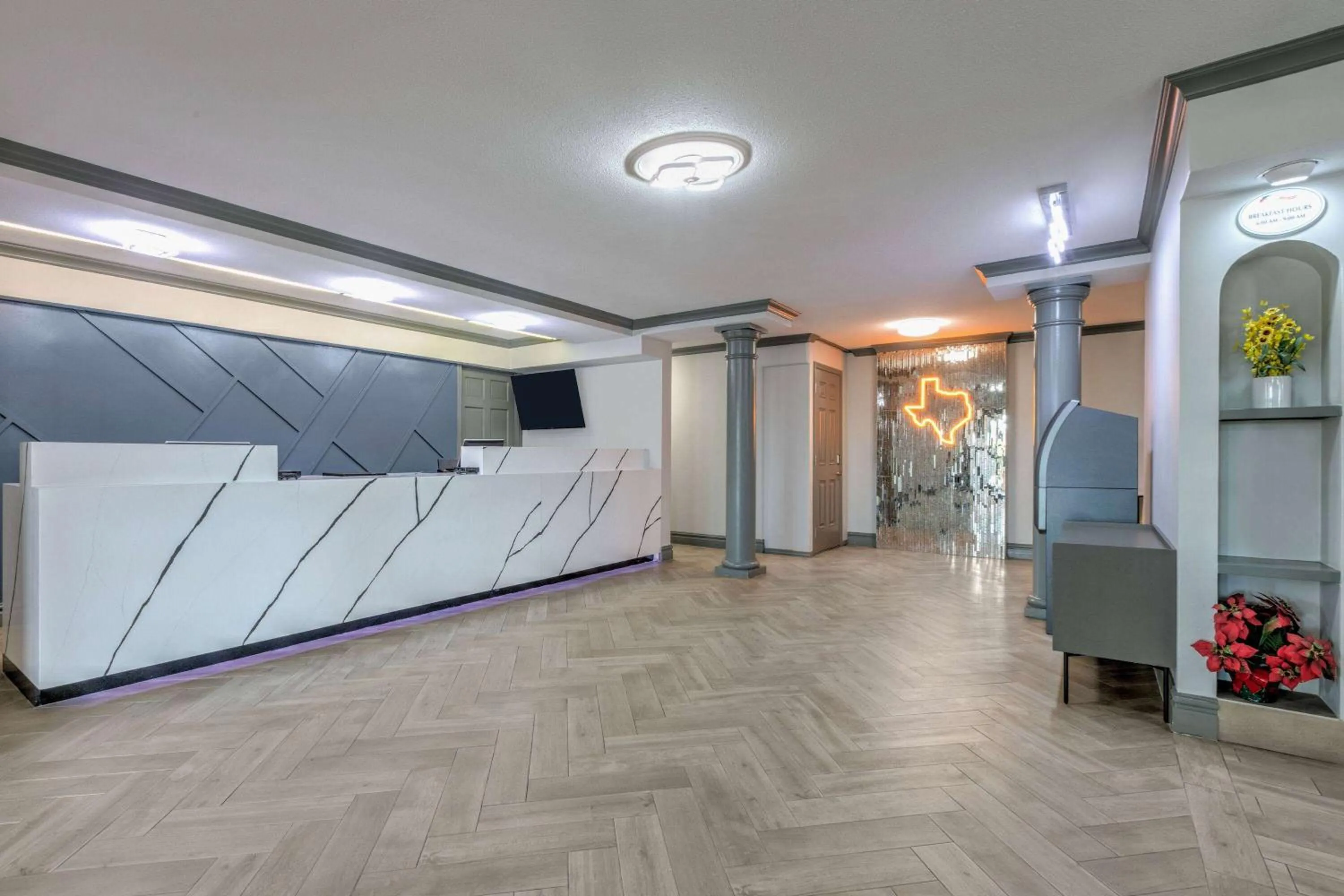 Lobby or reception in Baymont by Wyndham Austin University Area