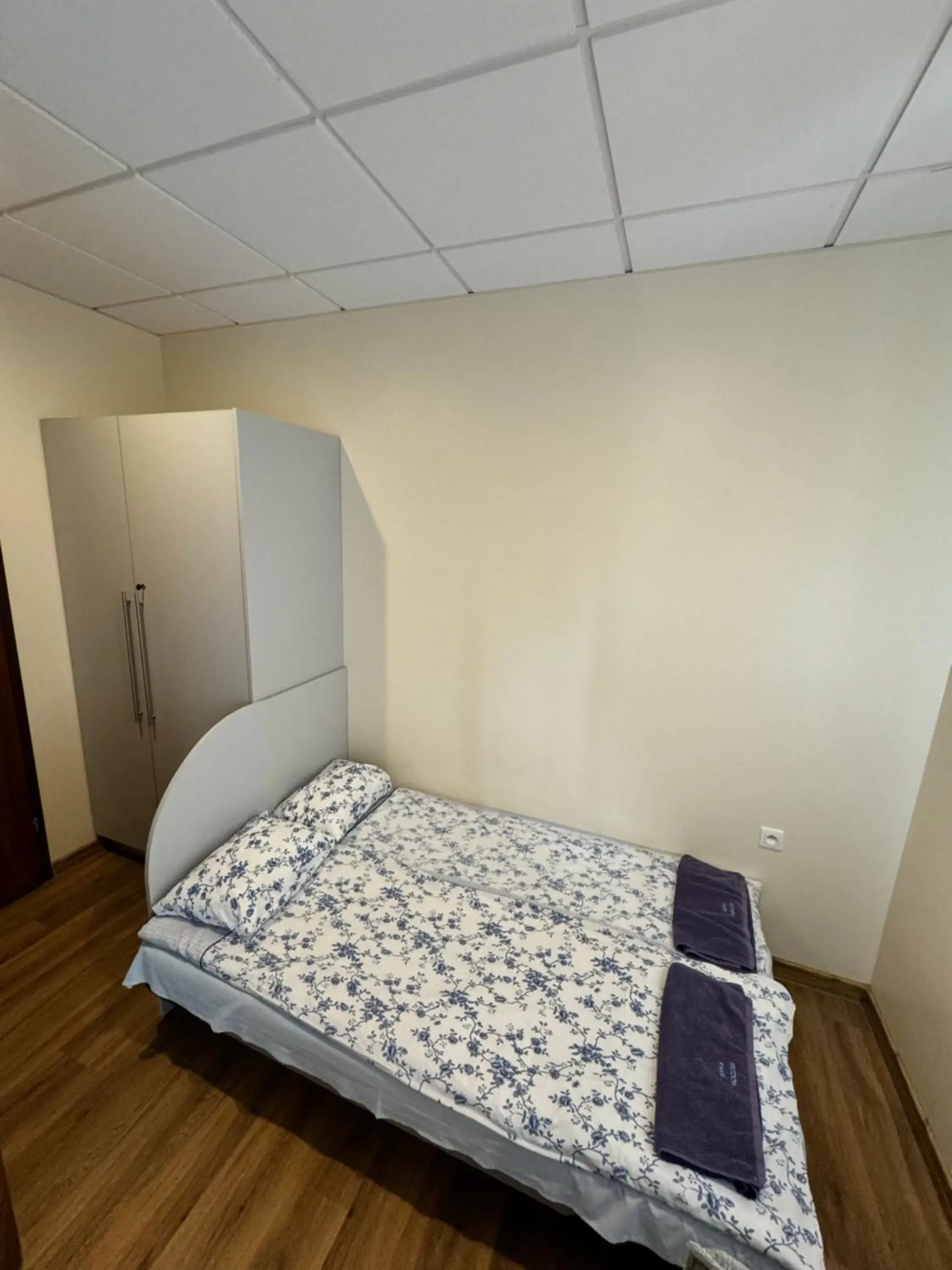 Small Single Room in ANNA NOCLEGI Small Single Room in ANNA NOCLEGI