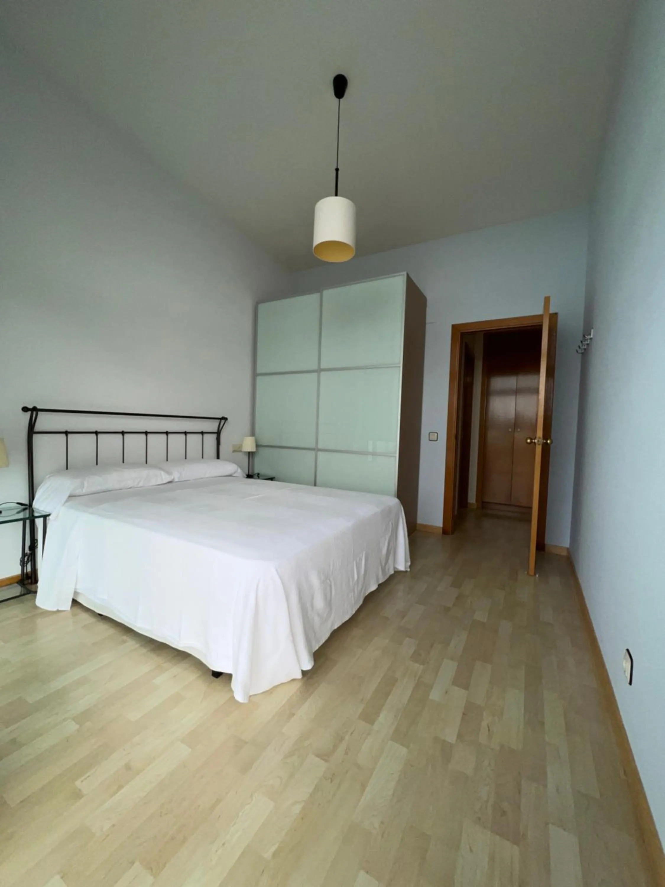 Photo of the whole room, Bed in Santa Llucia Apartaments