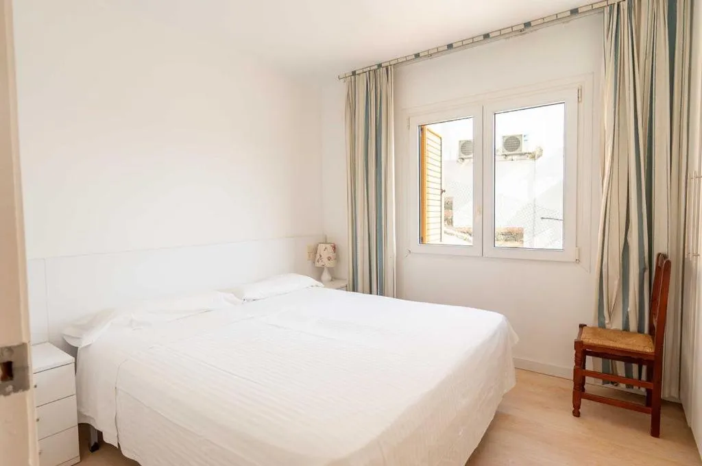 Photo of the whole room, Bed in Santa Llucia Apartaments