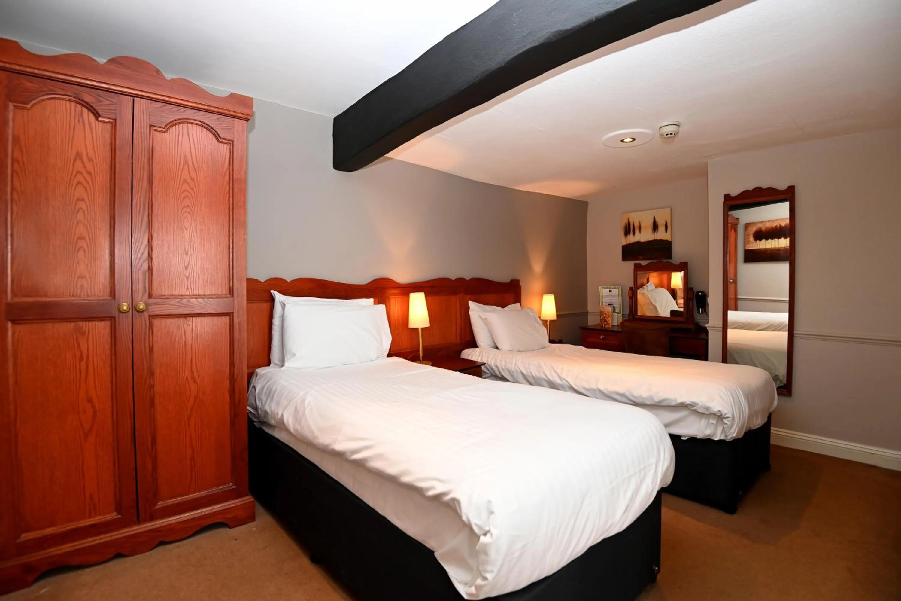 Bedroom, Bed in Original White Hart, Ringwood by Marston's Inns
