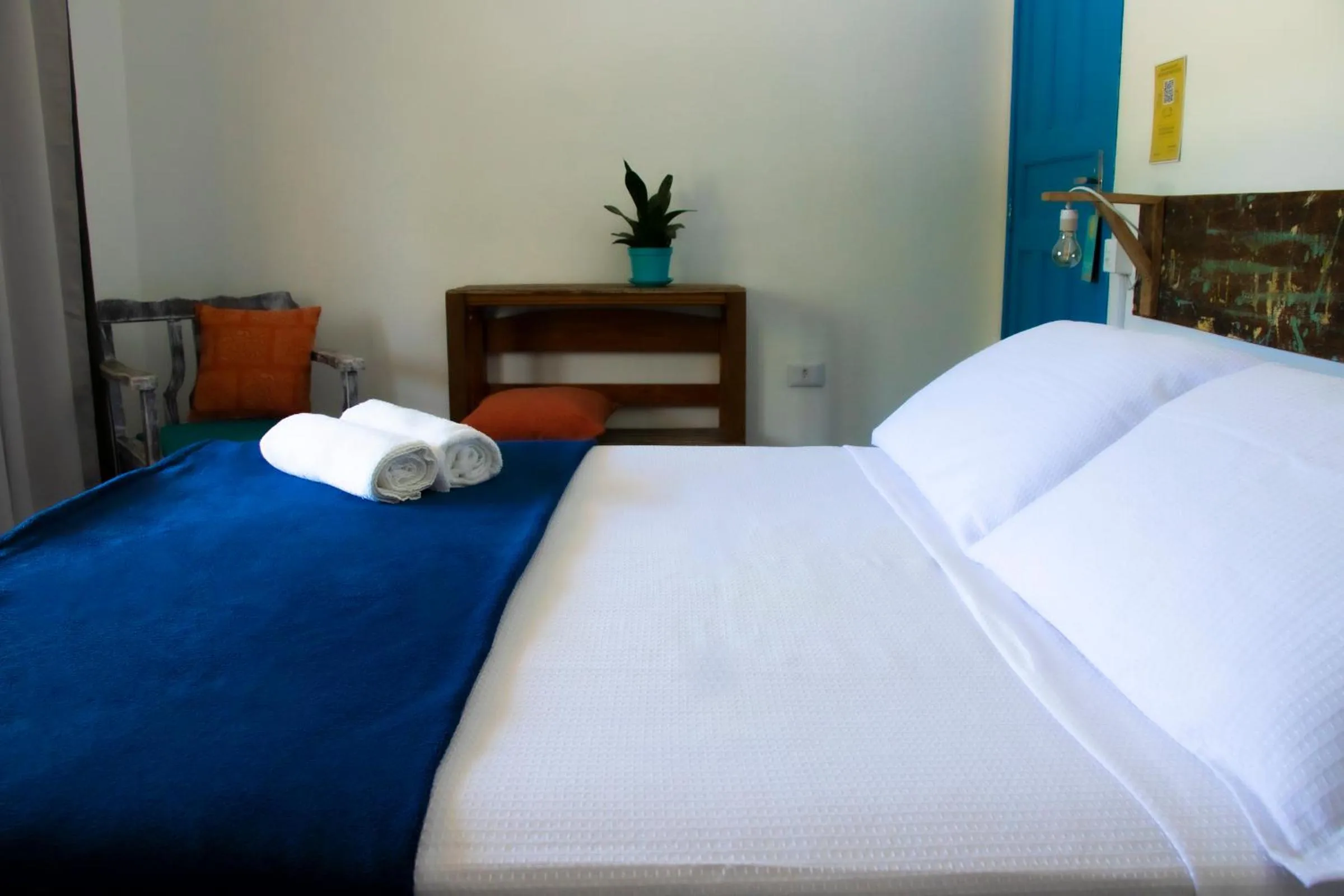 Photo of the whole room, Bed in Pousada Brisa Do Porto