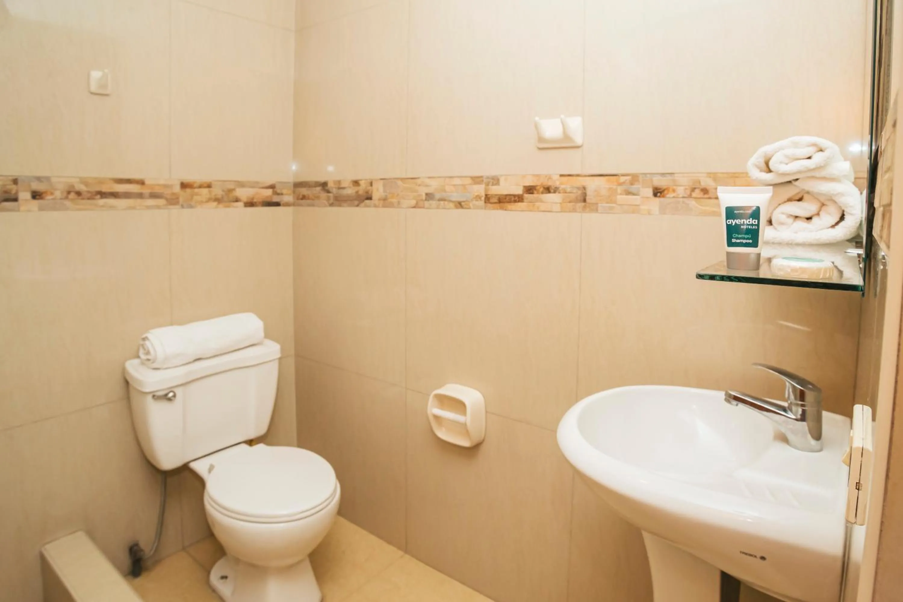 Bathroom in Posada San Juan