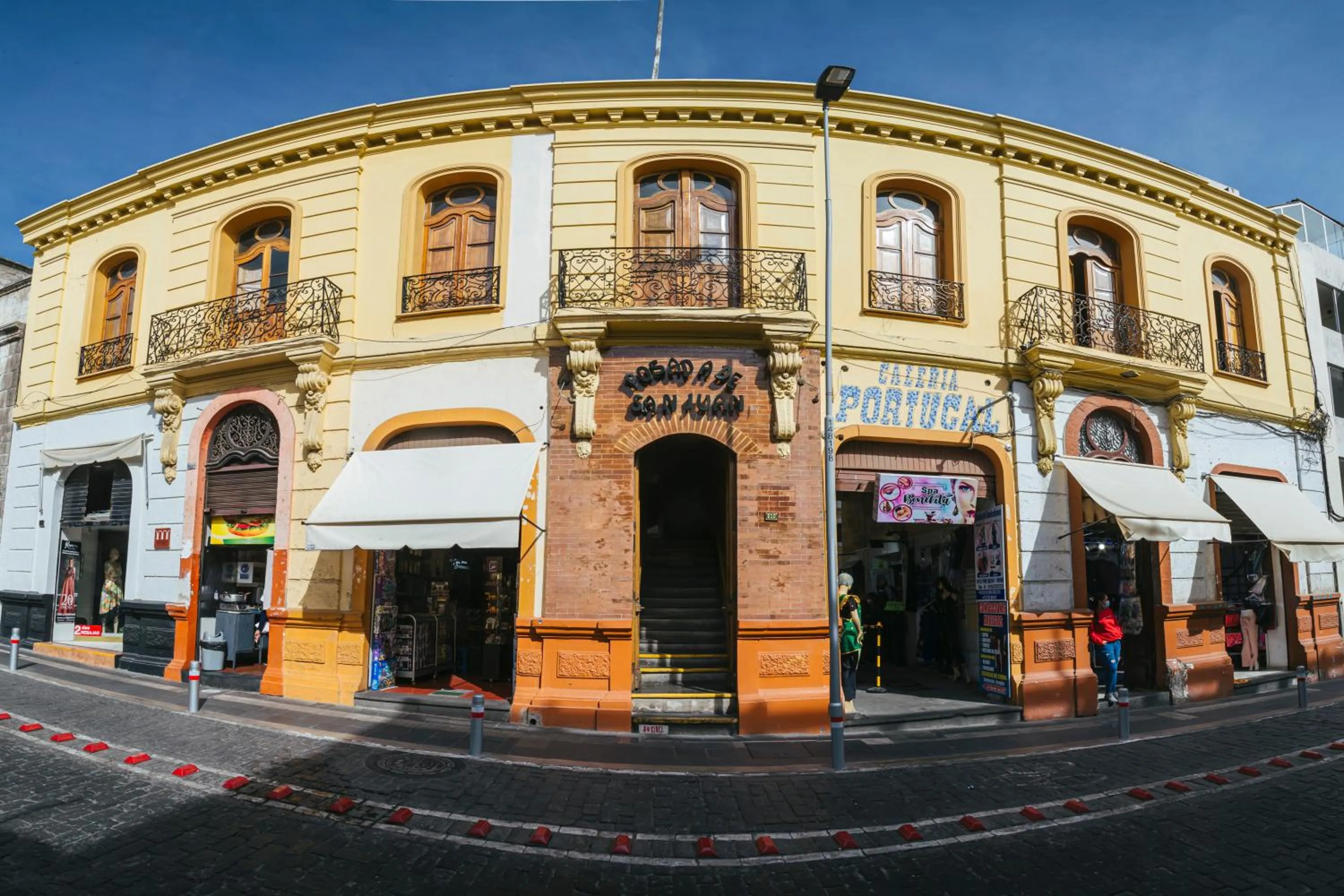 Facade/entrance in Posada San Juan