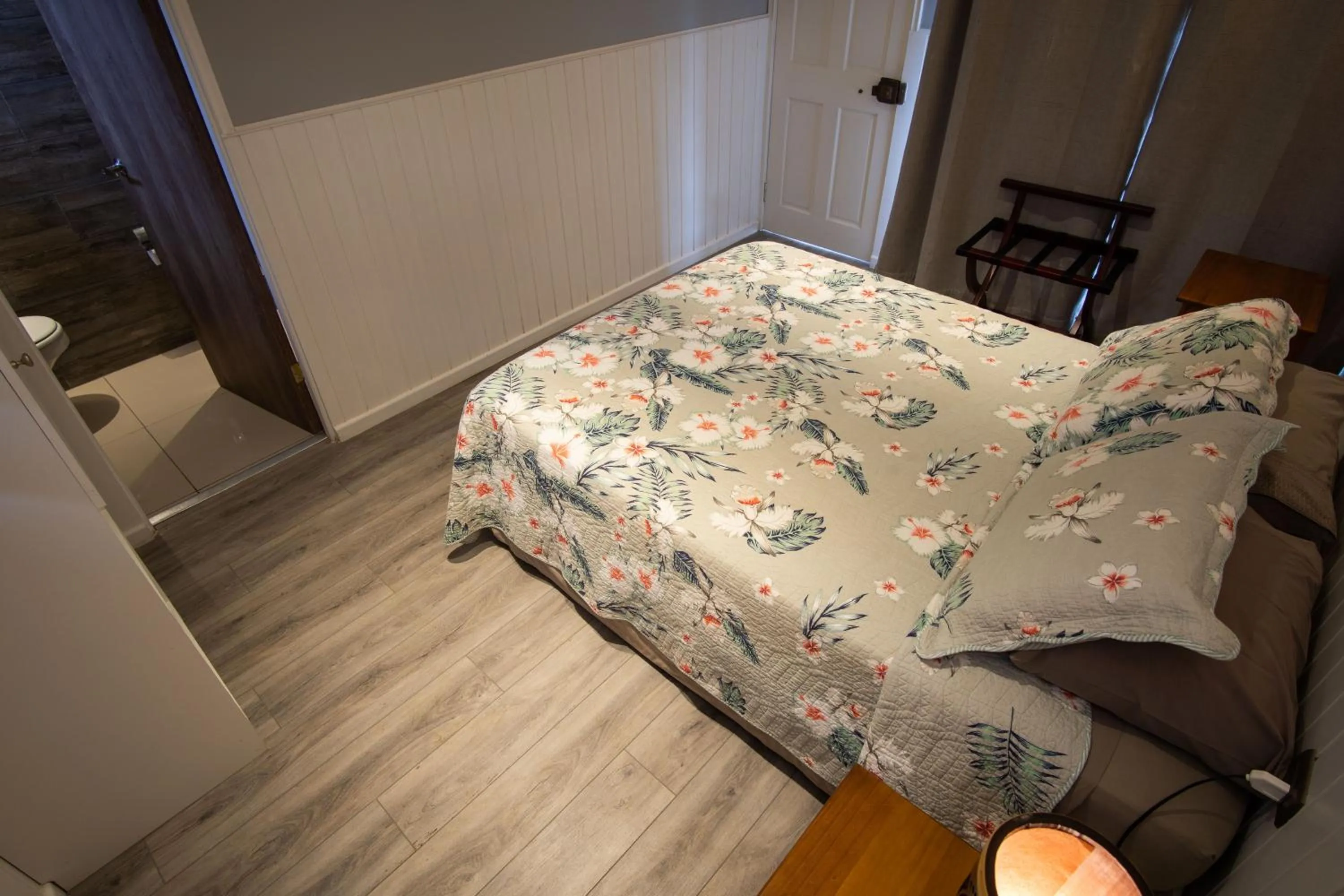 Photo of the whole room in Inaki Uhi Hotel