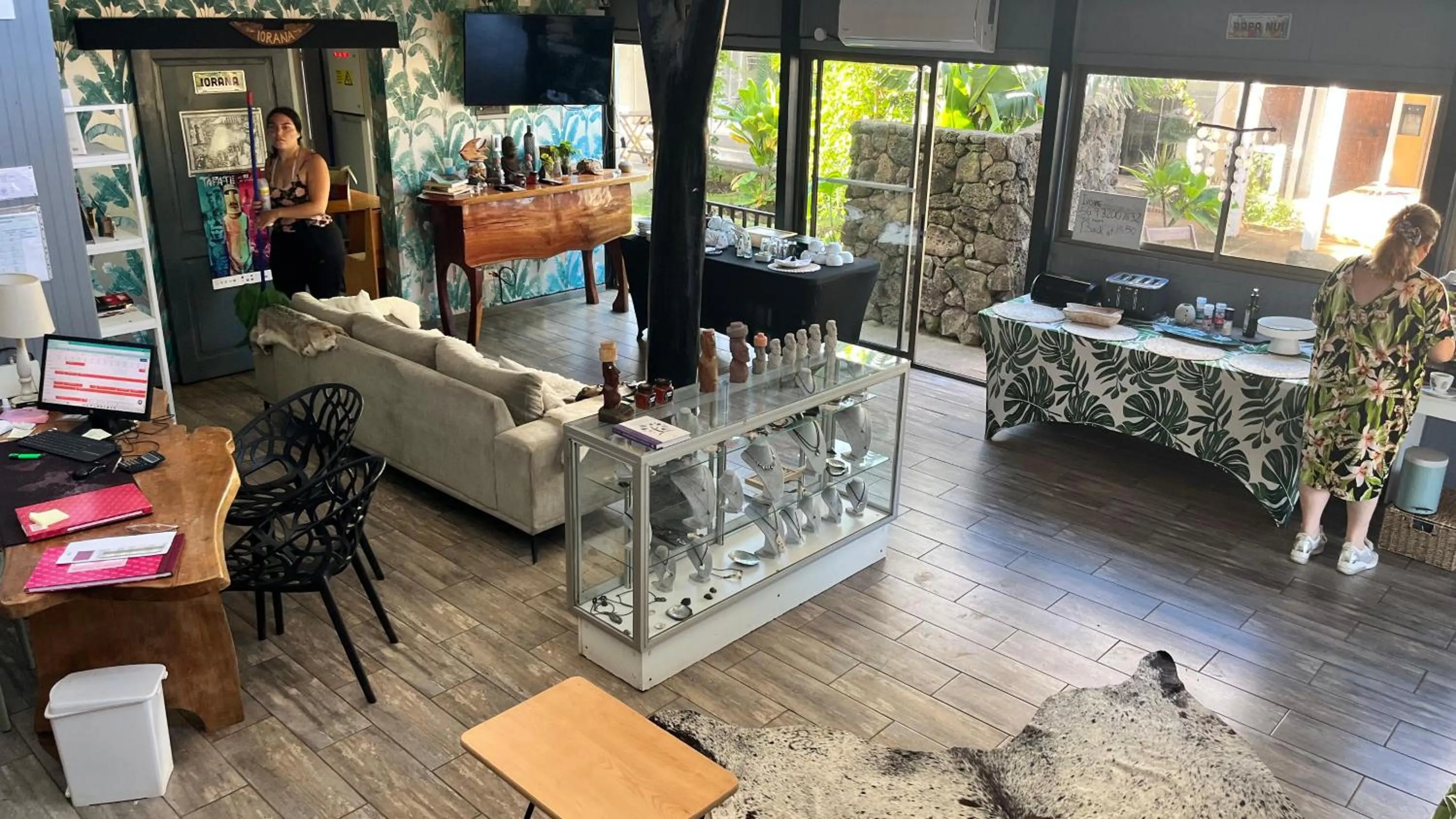 Lobby or reception in Inaki Uhi Hotel