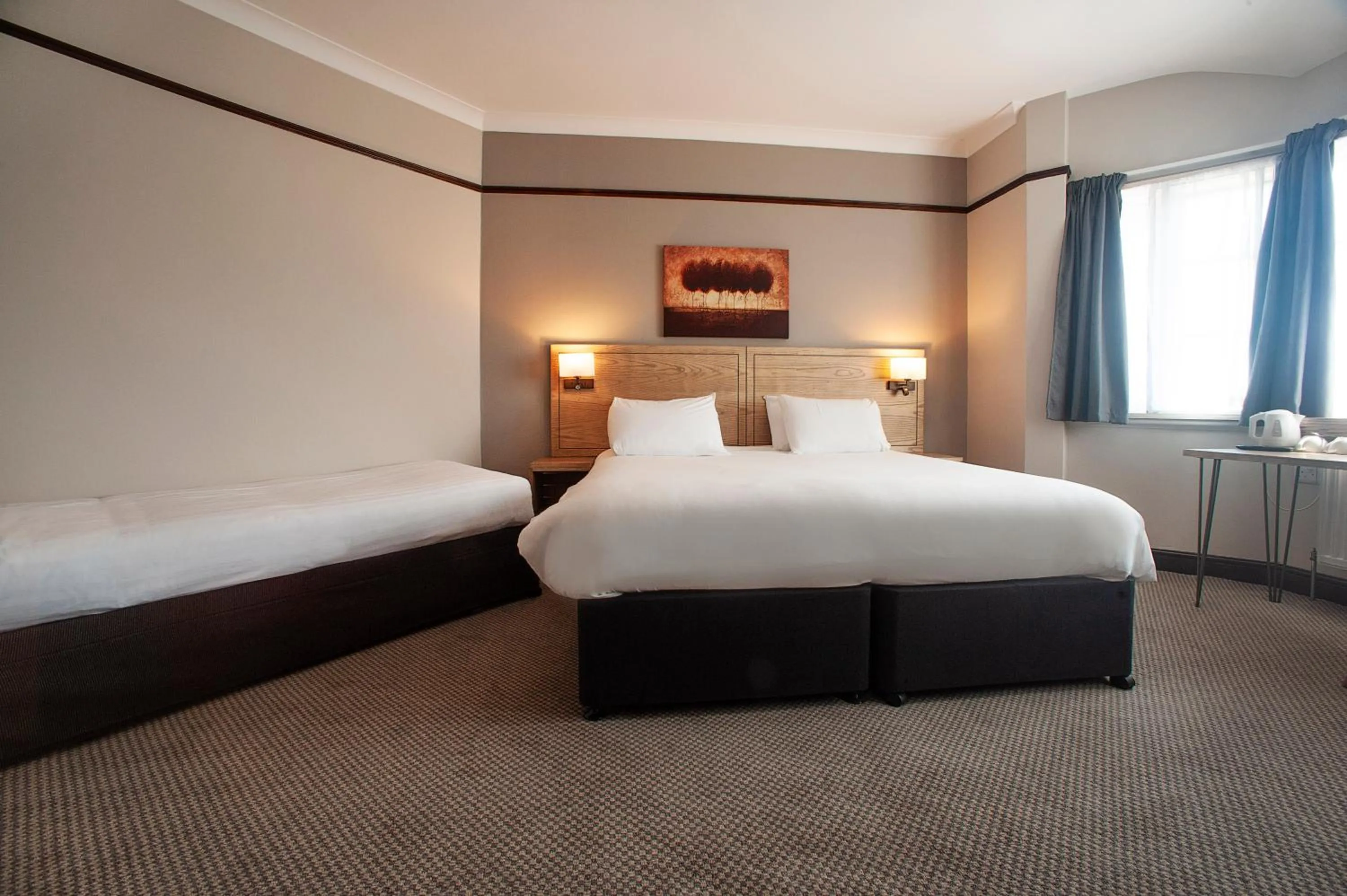 Bedroom, Bed in Shah of Persia, Poole by Marston's Inns