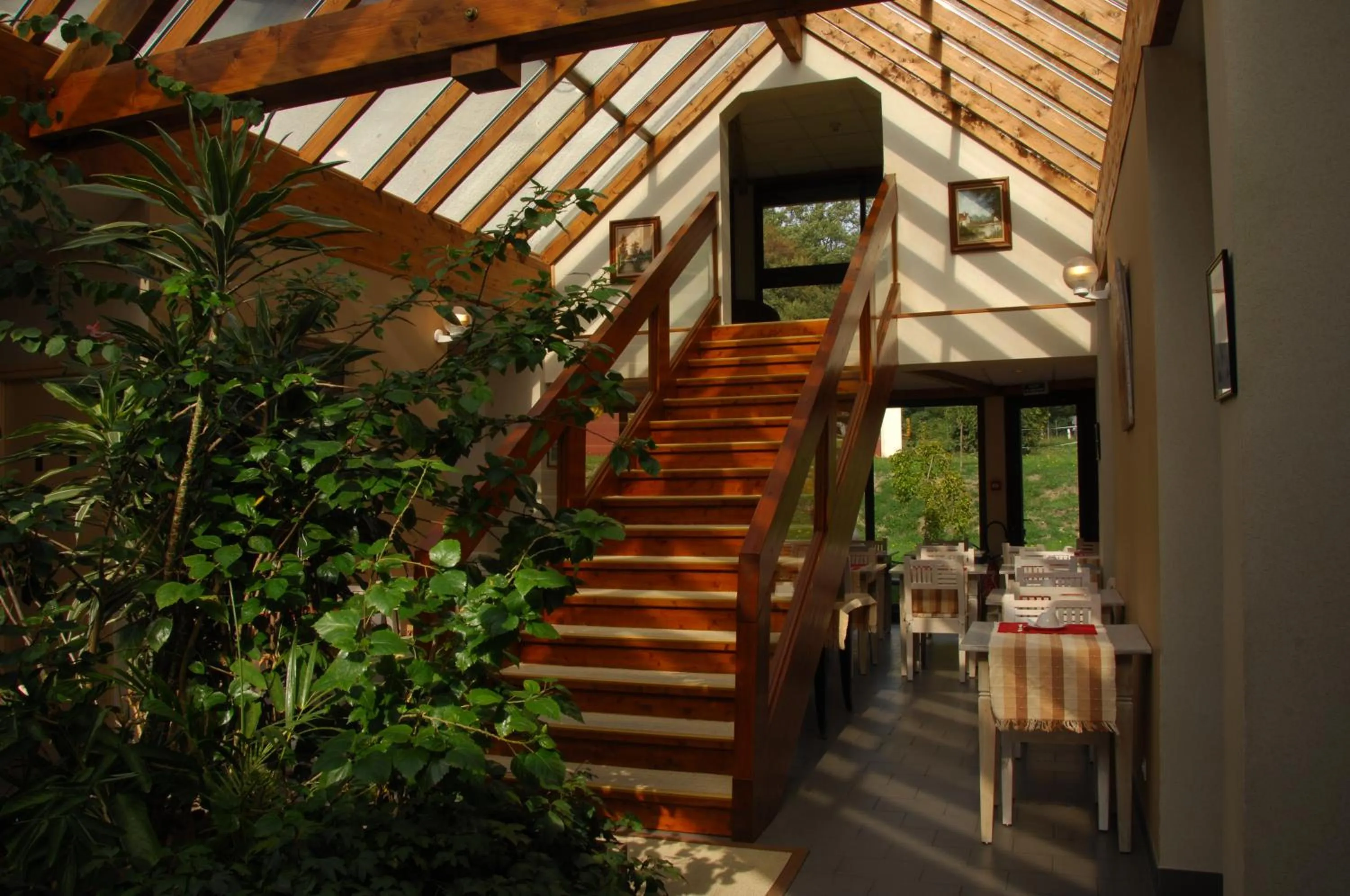 Lobby or reception in Logis Hôtel Restaurant Chez Nous