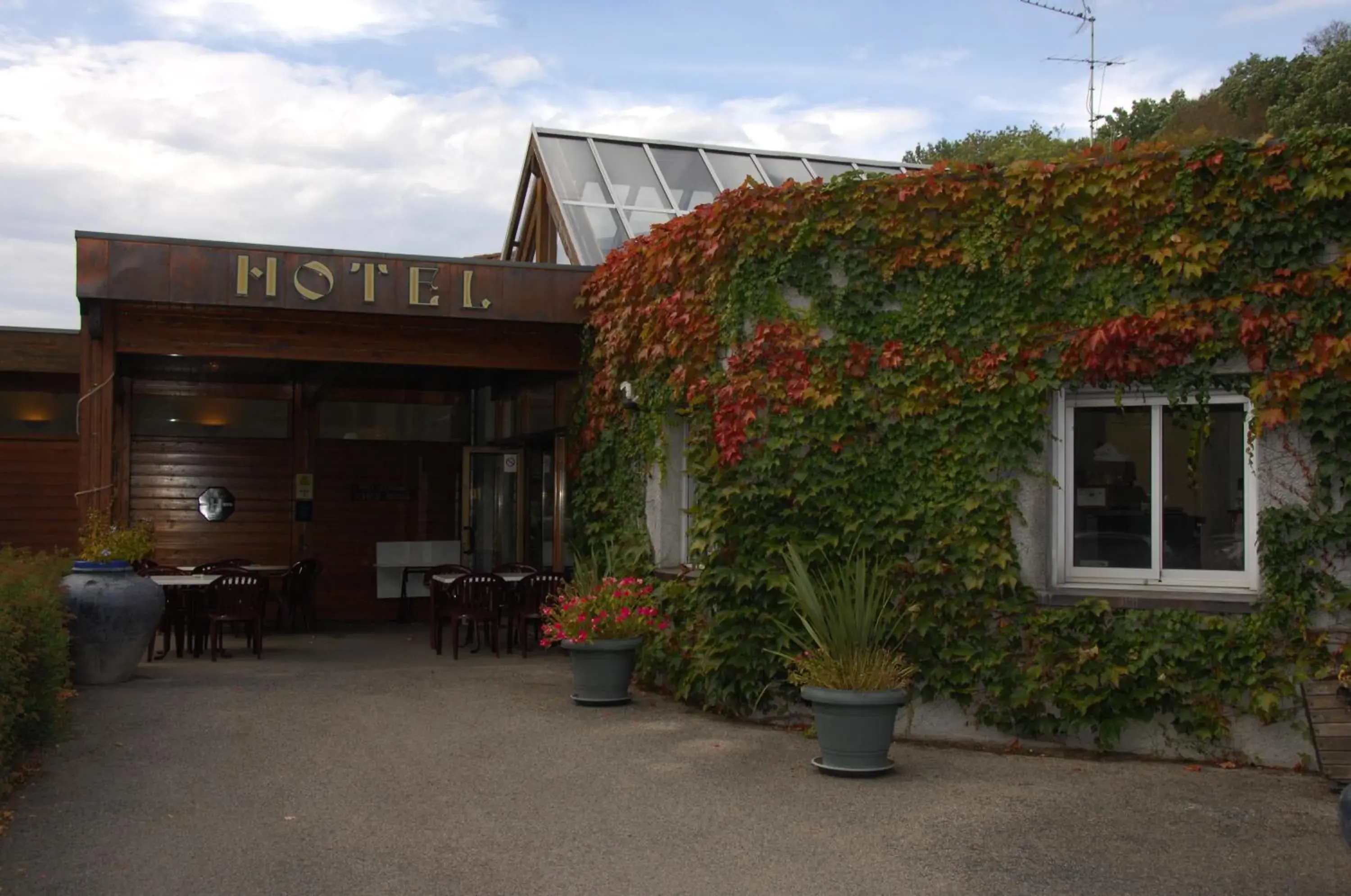 Facade/entrance in Logis Hôtel Restaurant Chez Nous Facade/entrance in Logis Hôtel Restaurant Chez Nous