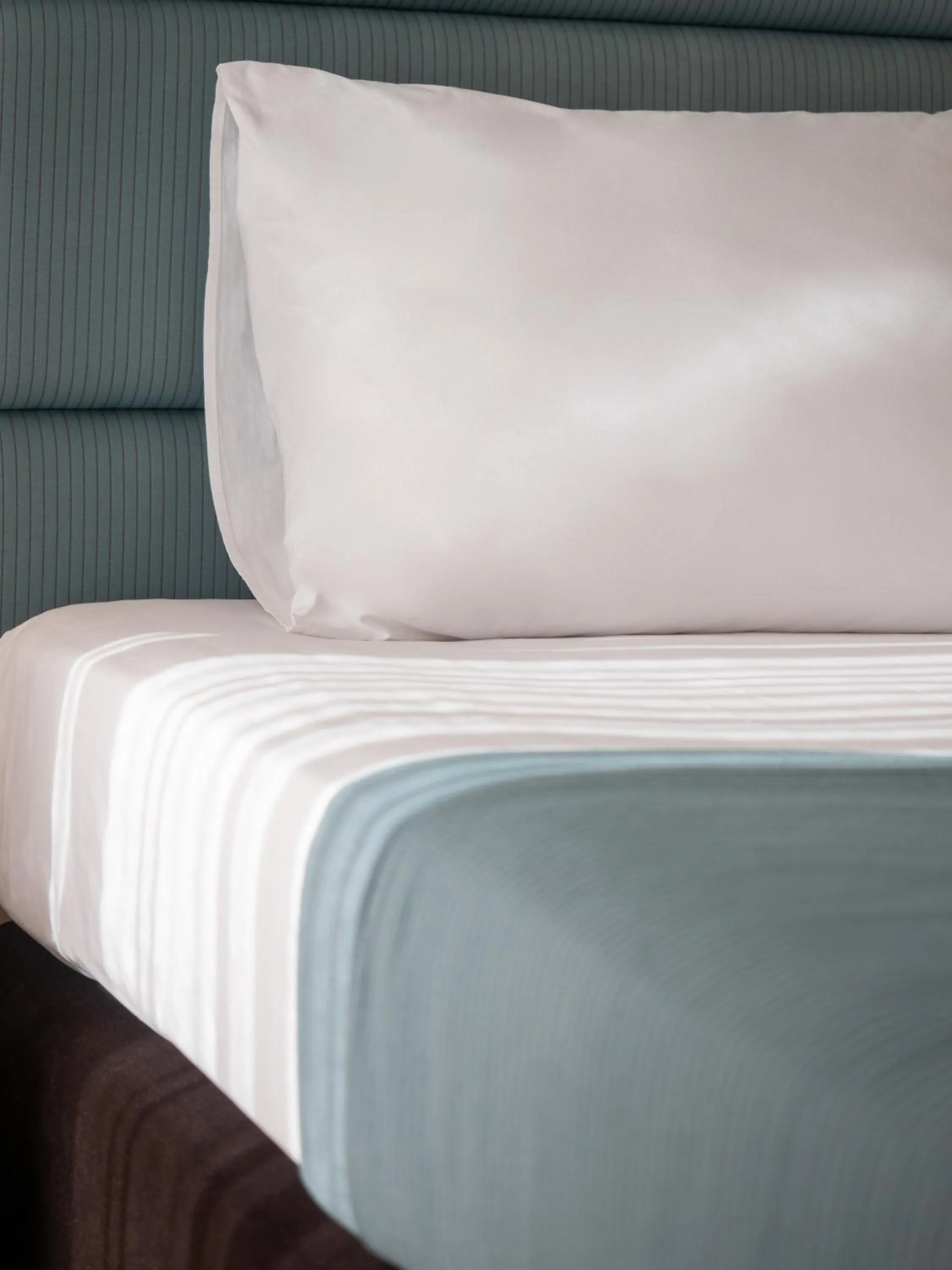 Bed in Rapo's Resort Hotel