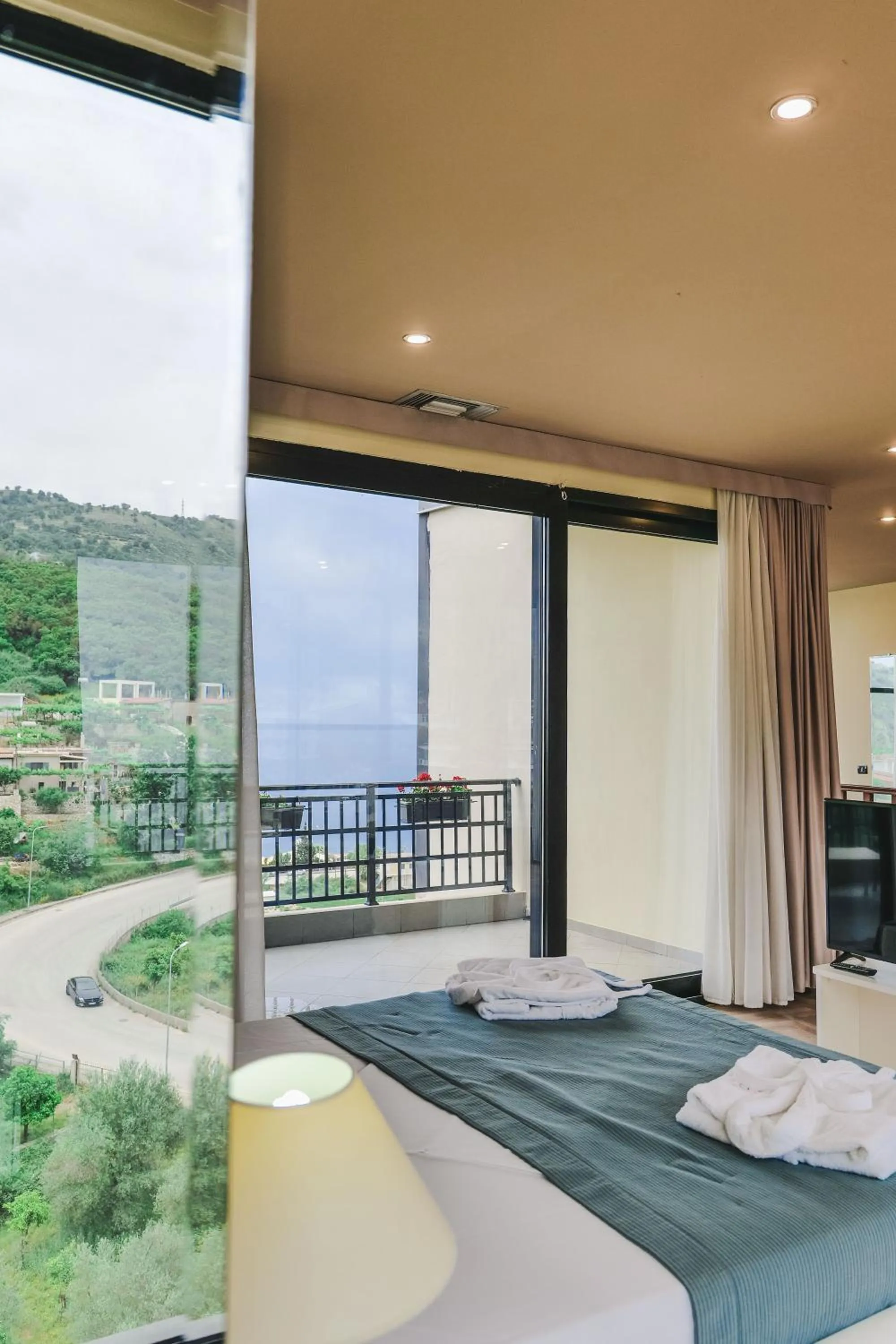 Bedroom in Rapo's Resort Hotel