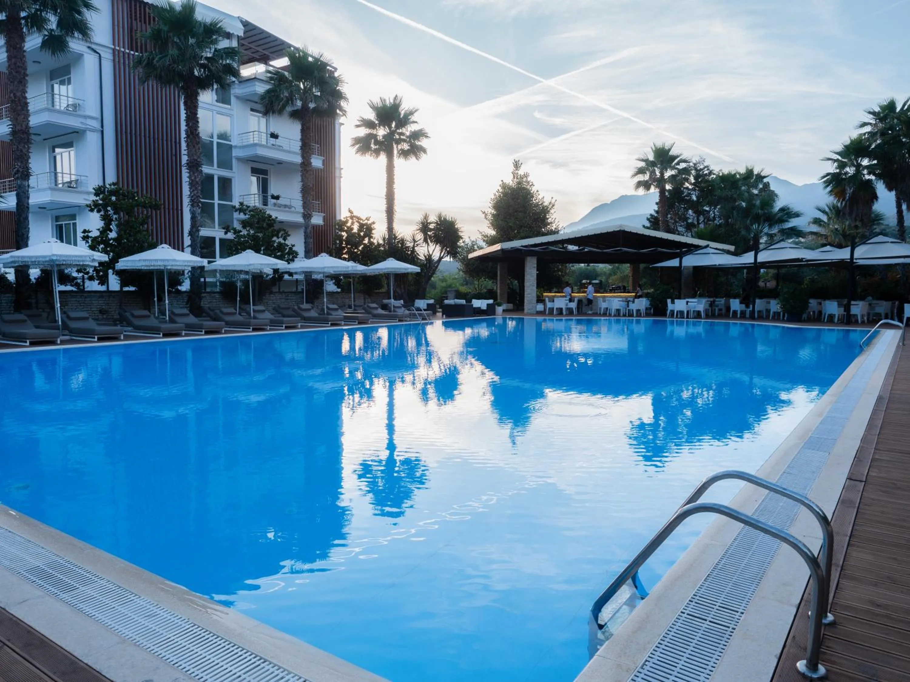 Day in Rapo's Resort Hotel